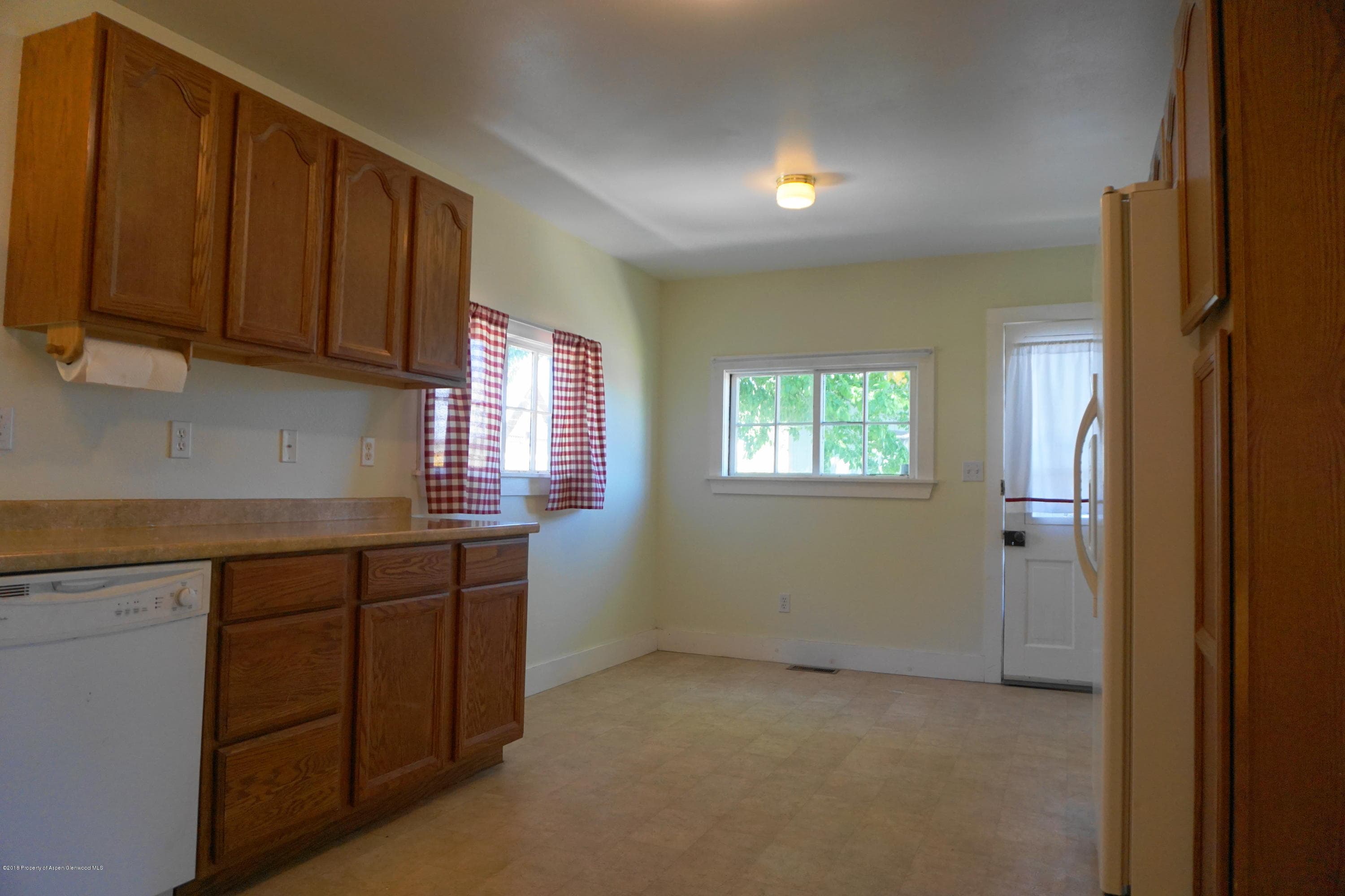 1085 Main Street, Meeker, CO 81641 - Photo 5