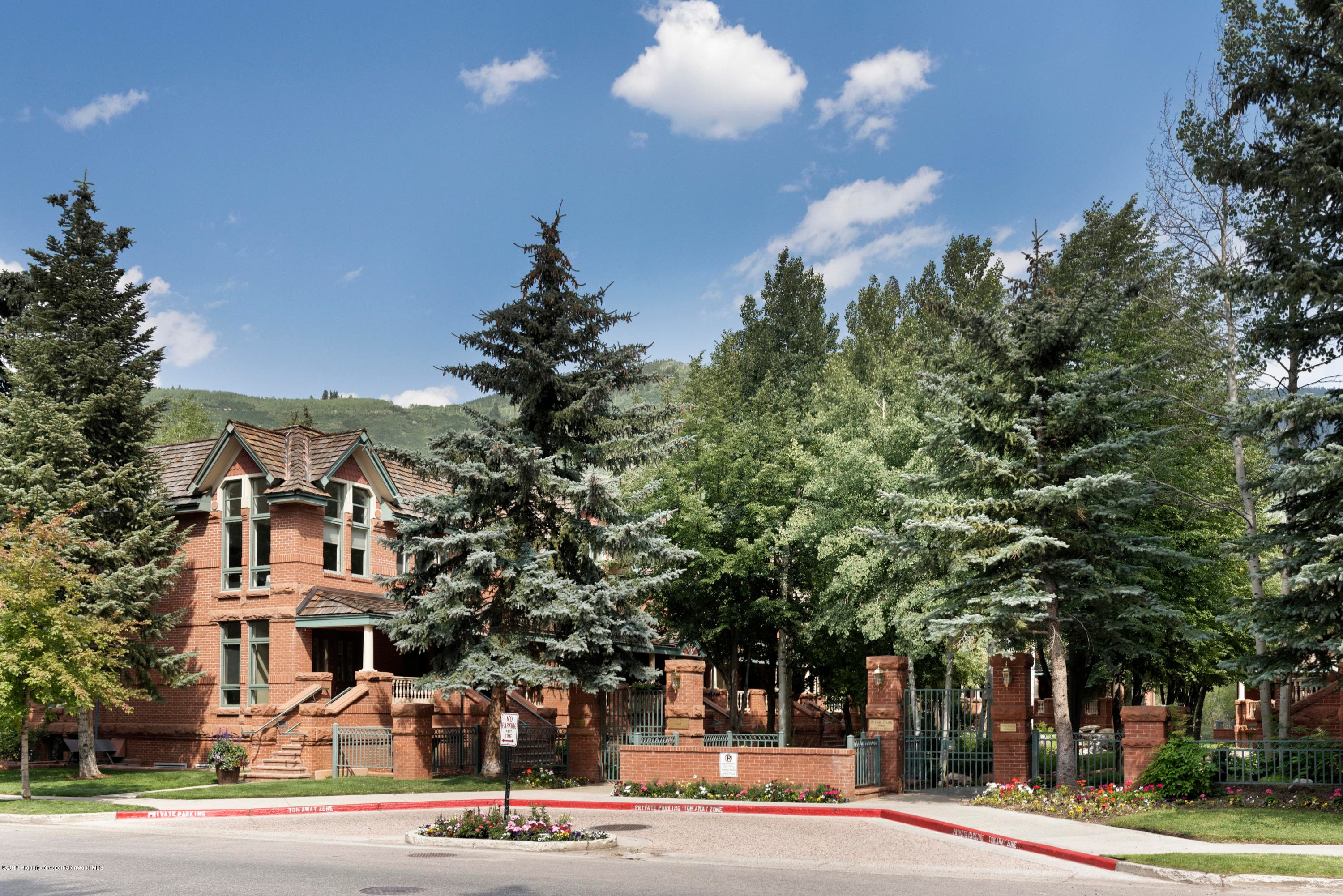 130 N Spring Street, Aspen, CO 81611 - Photo 39
