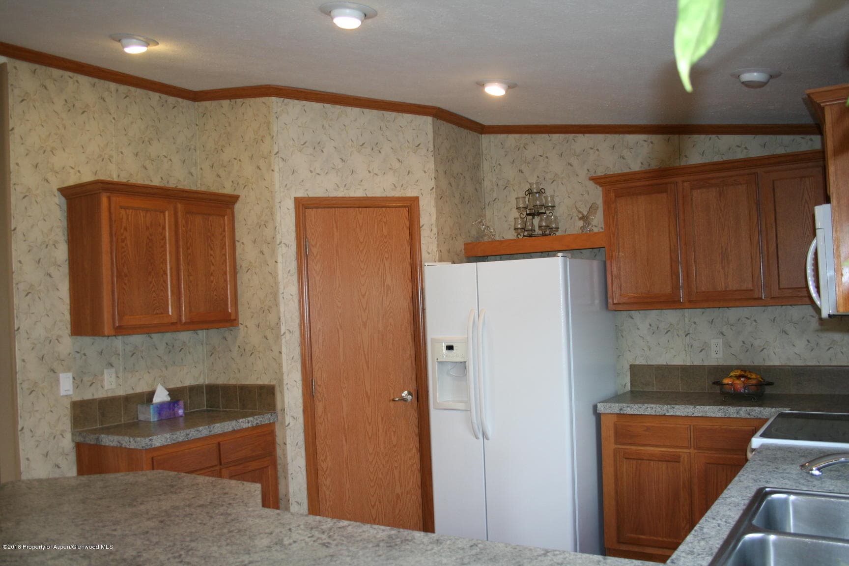 372 Mineral Springs Circle, Parachute, CO 81635 - Photo 7