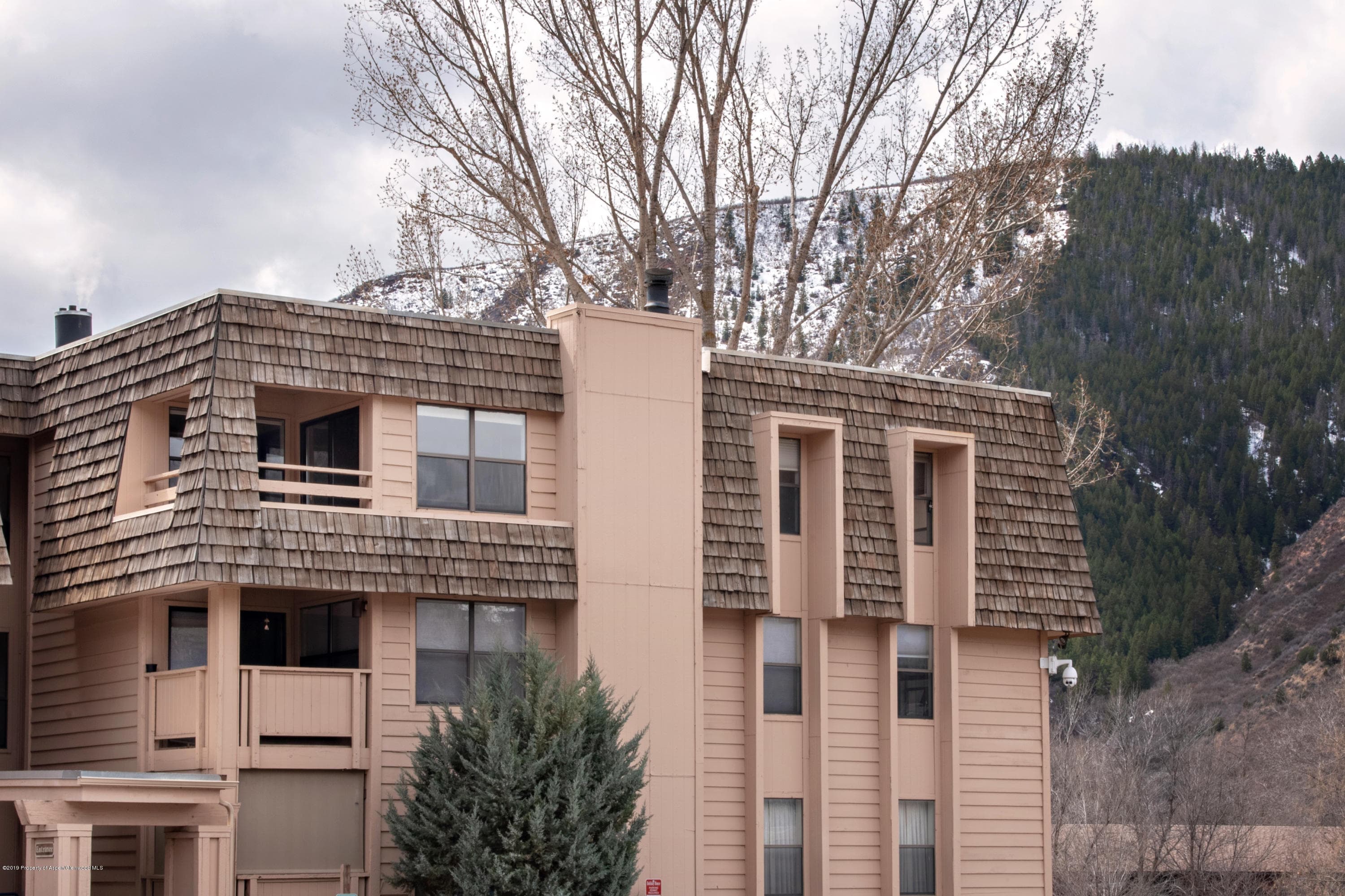 1527 Blake Avenue 302, Glenwood Springs, CO 81601 - Photo 2