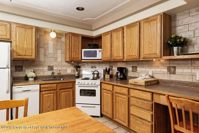 640 Carriage Way 203, Snowmass Village, CO 81615 - Photo 6