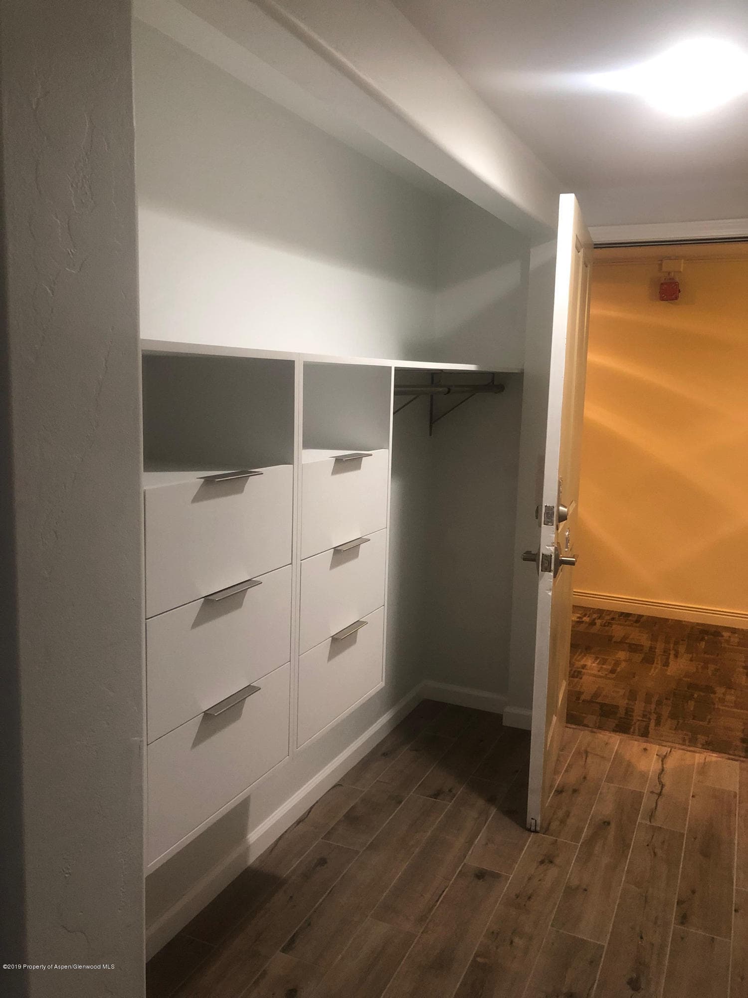119 E Cooper Avenue 18, Aspen, CO 81611 - Photo 2
