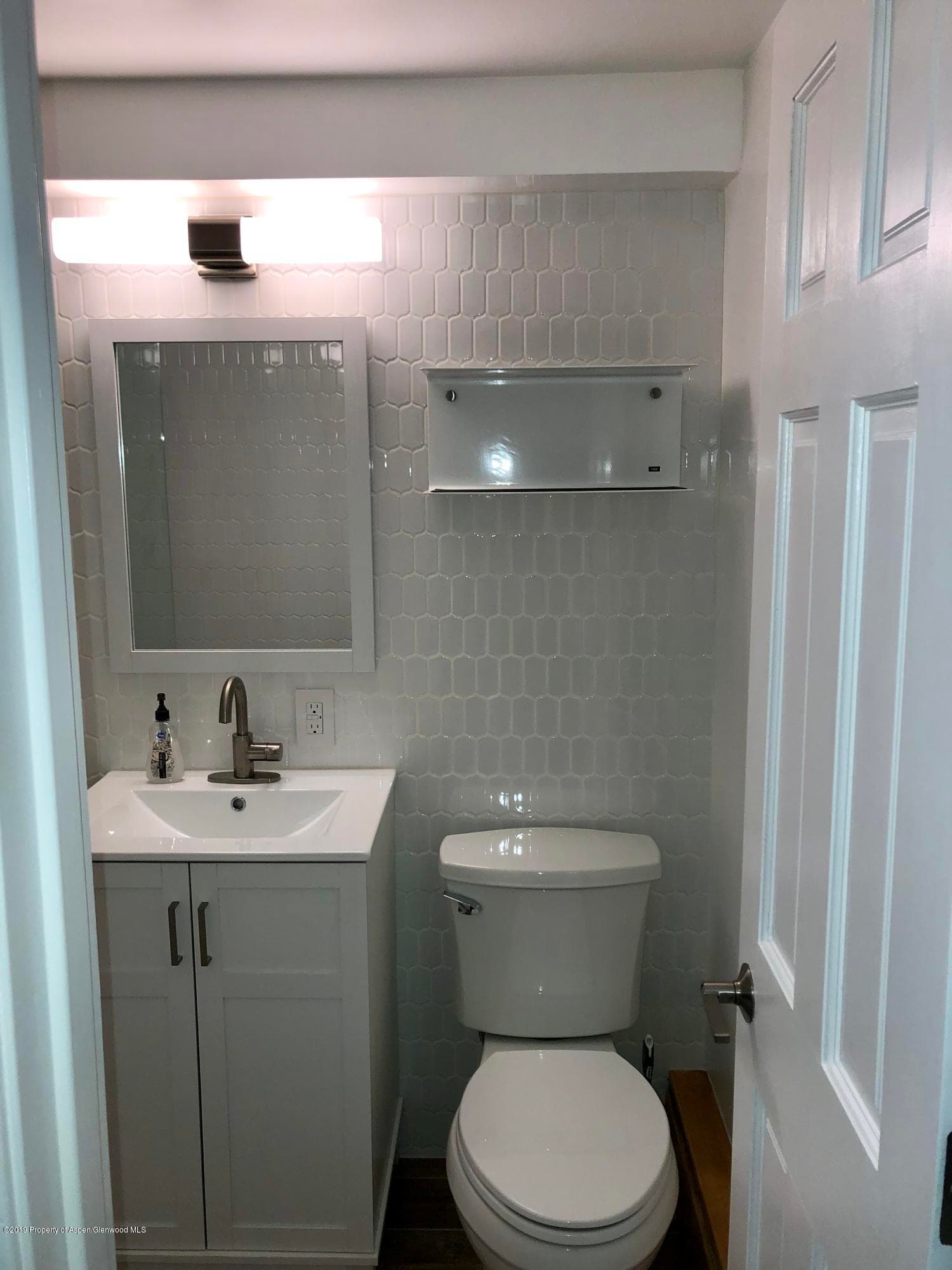 119 E Cooper Avenue 18, Aspen, CO 81611 - Photo 8