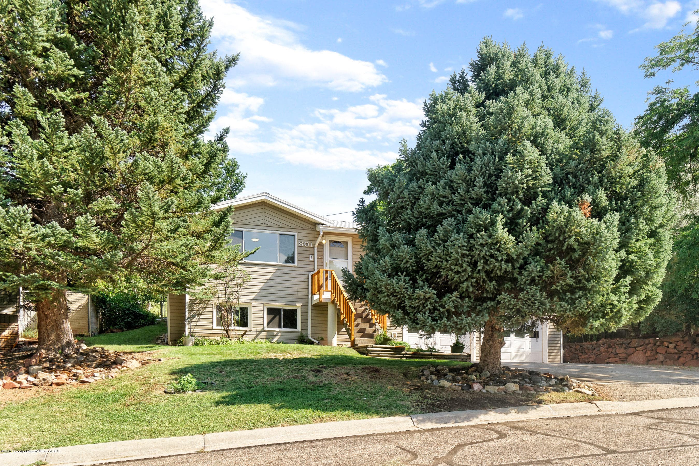 801 Crestwood Drive, Glenwood Springs, CO 81601 - Photo 2
