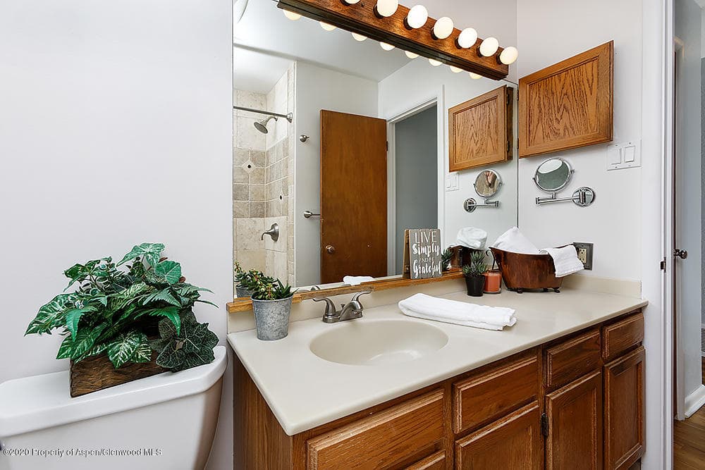1111 Riverview Drive, Glenwood Springs, CO 81601 - Photo 11