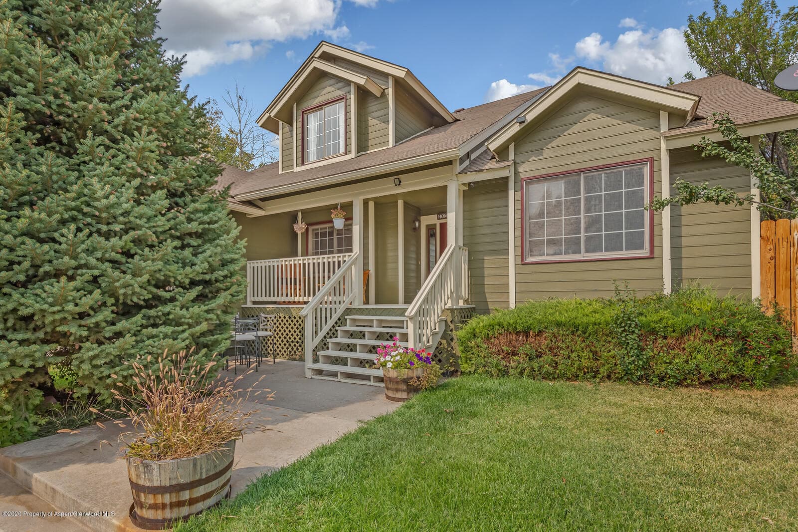 204 Safflower Court, New Castle, CO 81647 - Photo 2