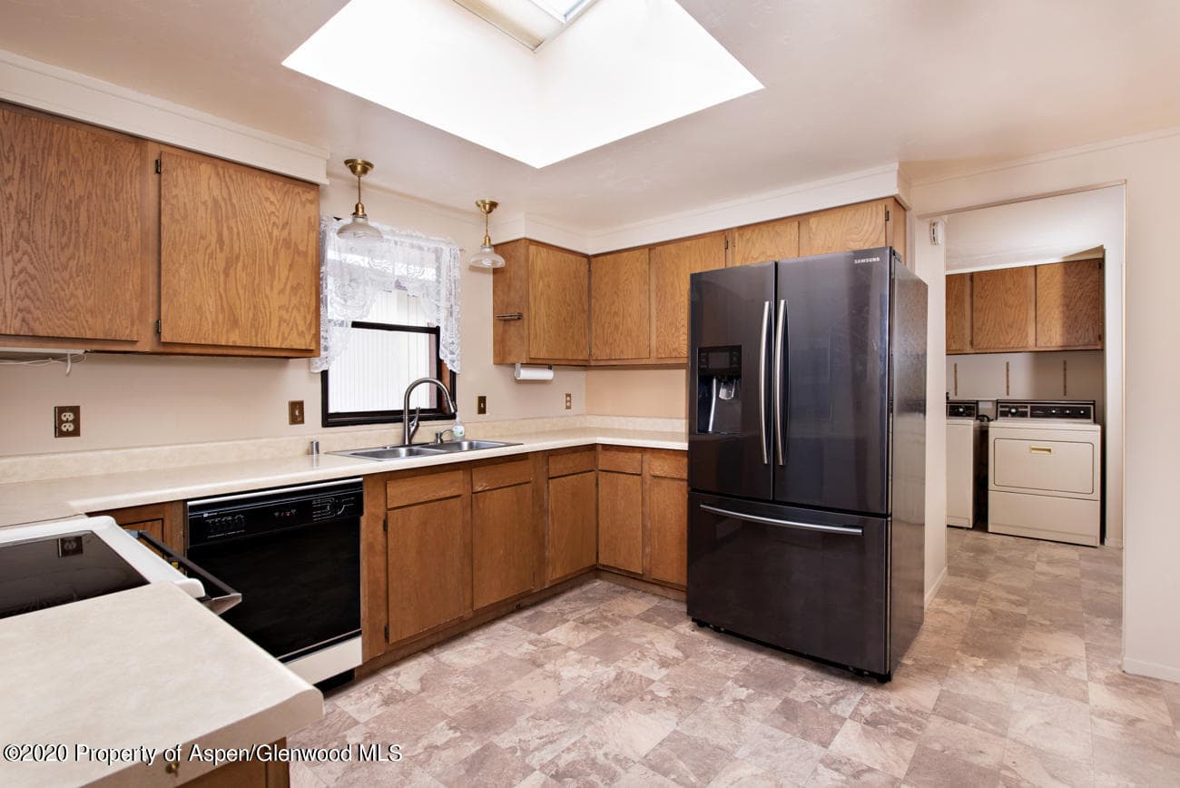 748 Lincoln Avenue, Glenwood Springs, CO 81601 - Photo 6