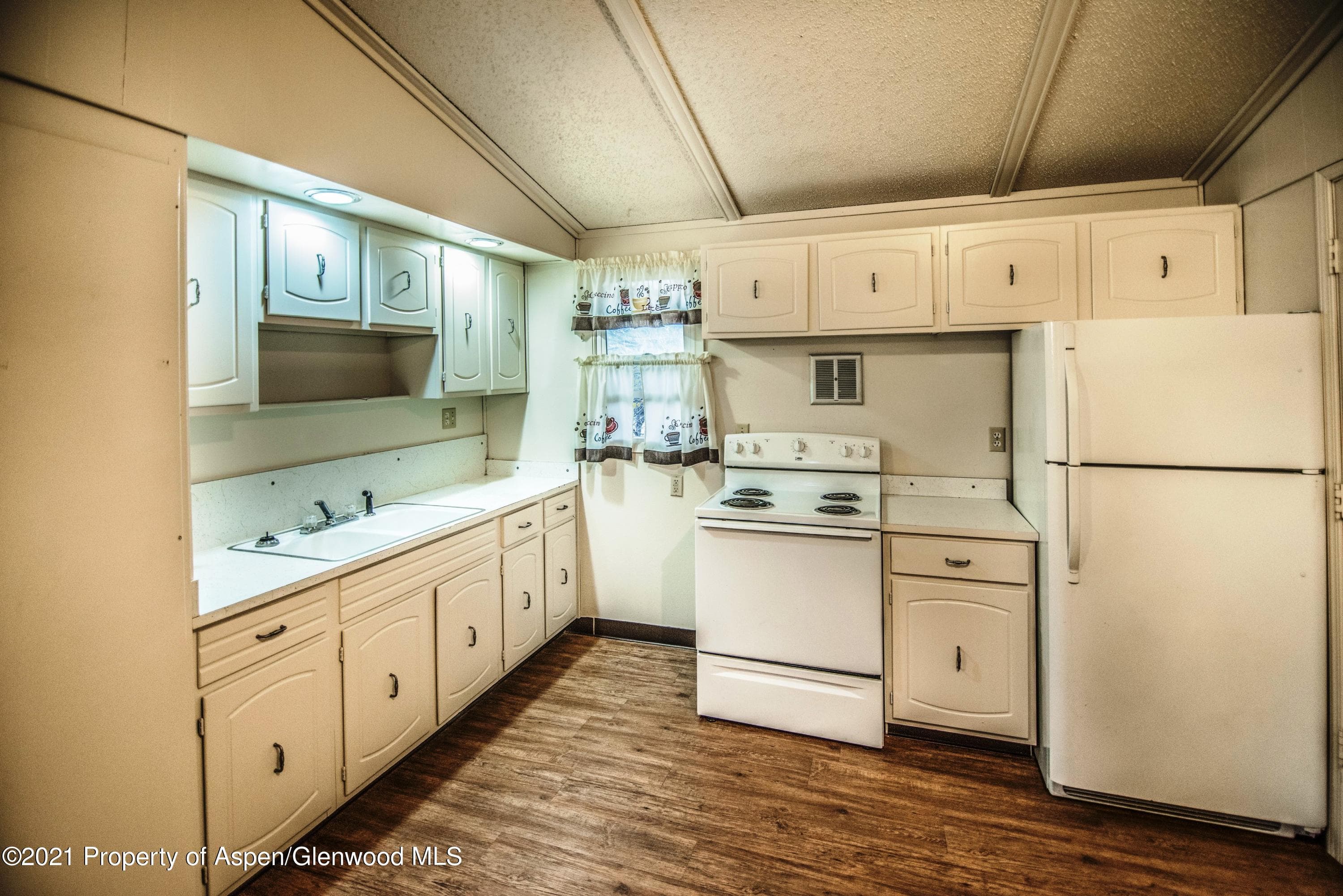 807 Legion Street, Craig, CO 81625 - Photo 11
