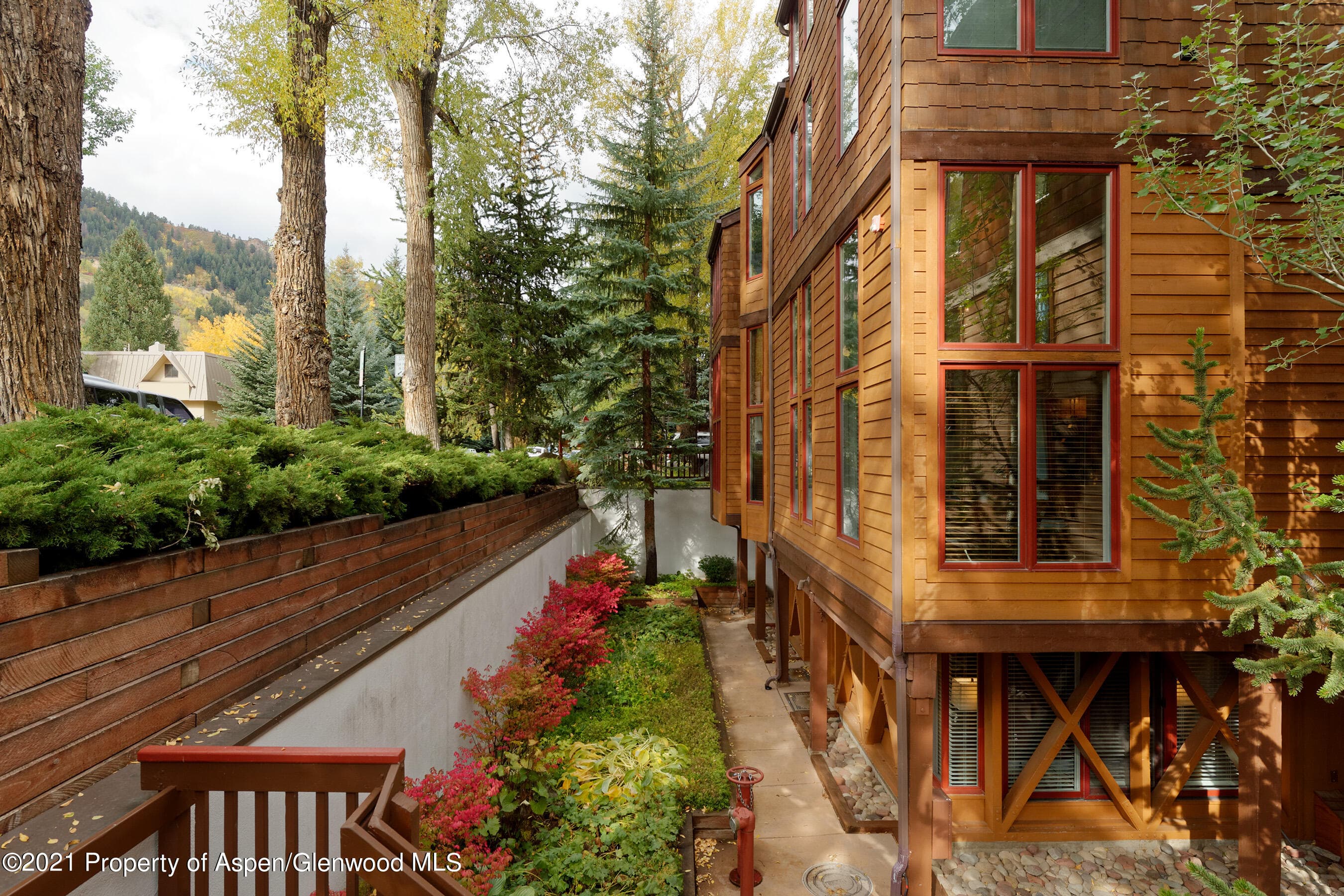 900 E Durant Avenue B-105, Aspen, CO 81611 - Photo 16