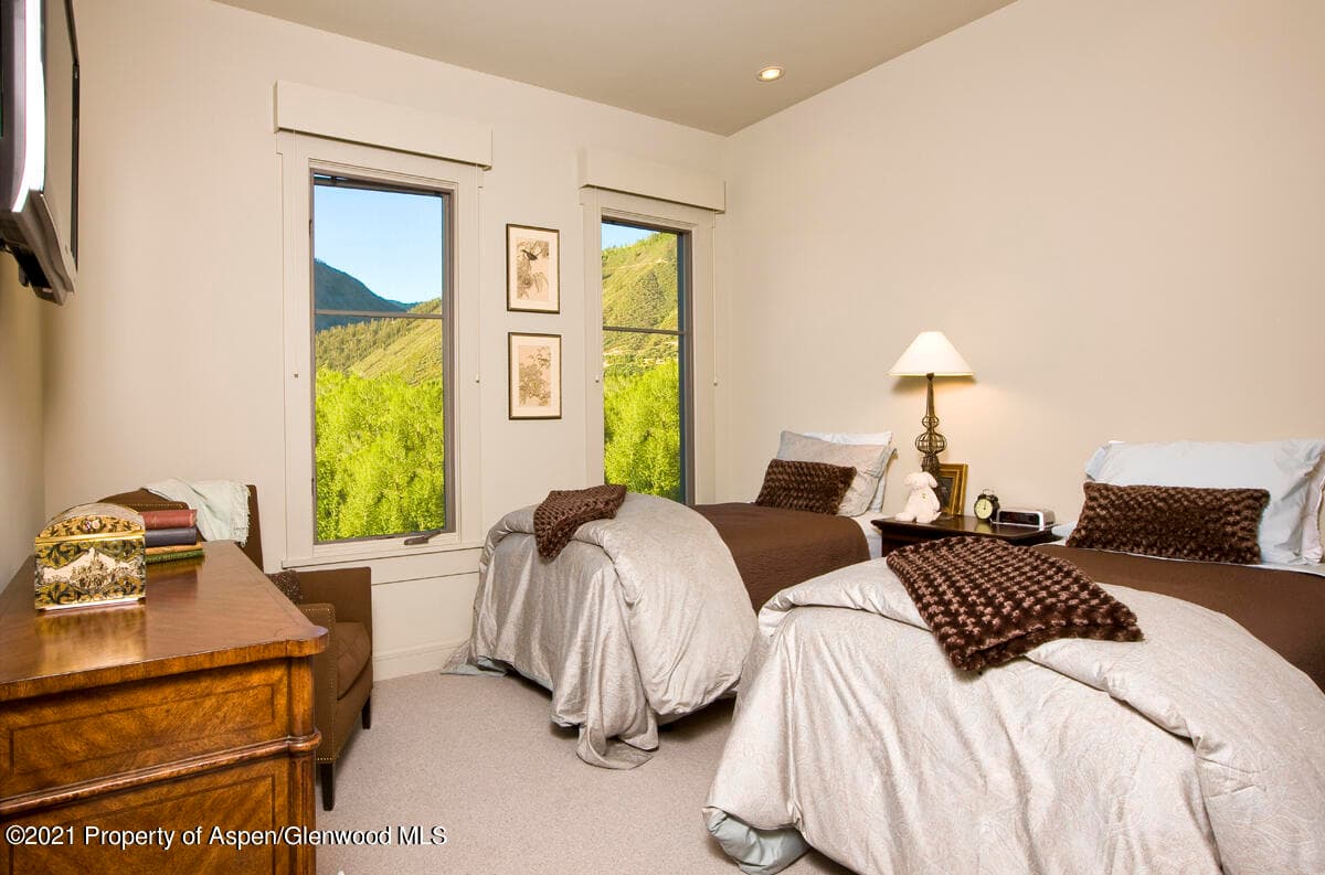 501 Rio Grande Place 206, Aspen, CO 81611 - Photo 9