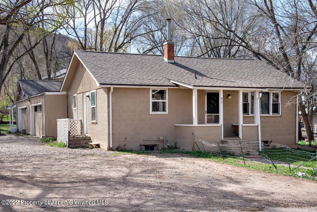 617 Cowdin Drive, Glenwood Springs, CO 81601 - Photo 2