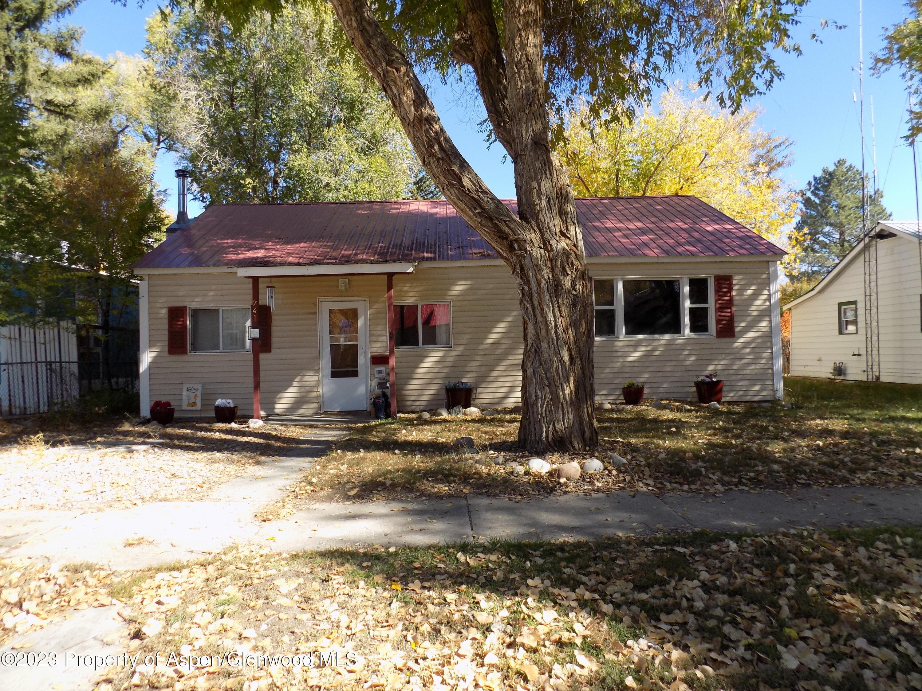 741 School Street, Craig, CO 81625 - Photo 2
