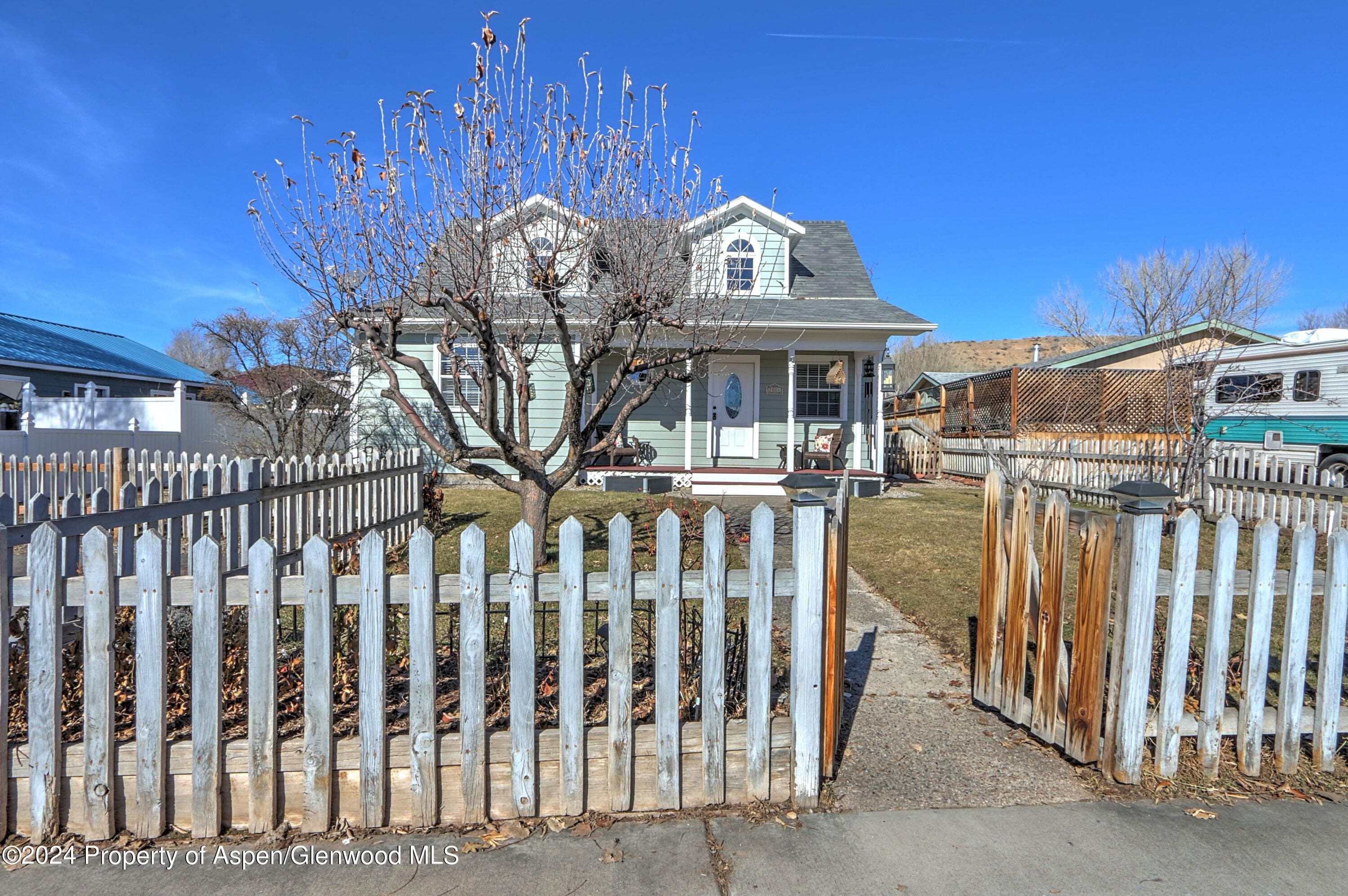 2014 Pioneer Dr, Silt, CO 81652 - Photo 26