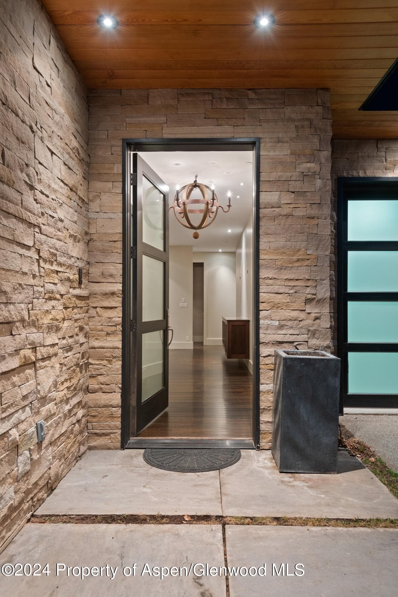 1320 Sierra Vista Drive Unit A, Aspen, CO 81611 - Photo 3