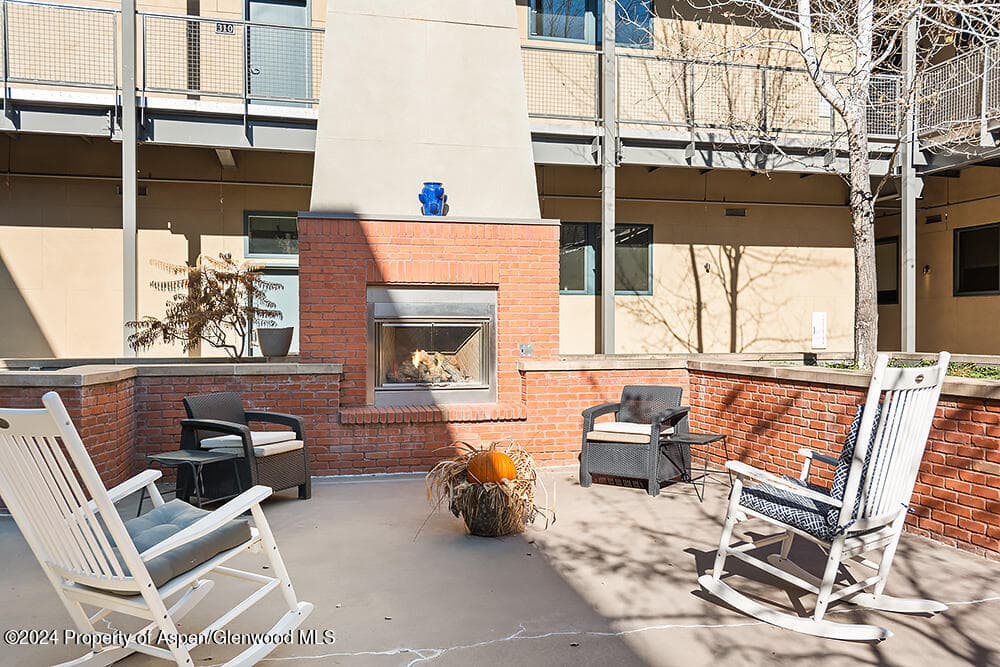361 Robinson Street 326, Basalt, CO 81621 - Photo 5