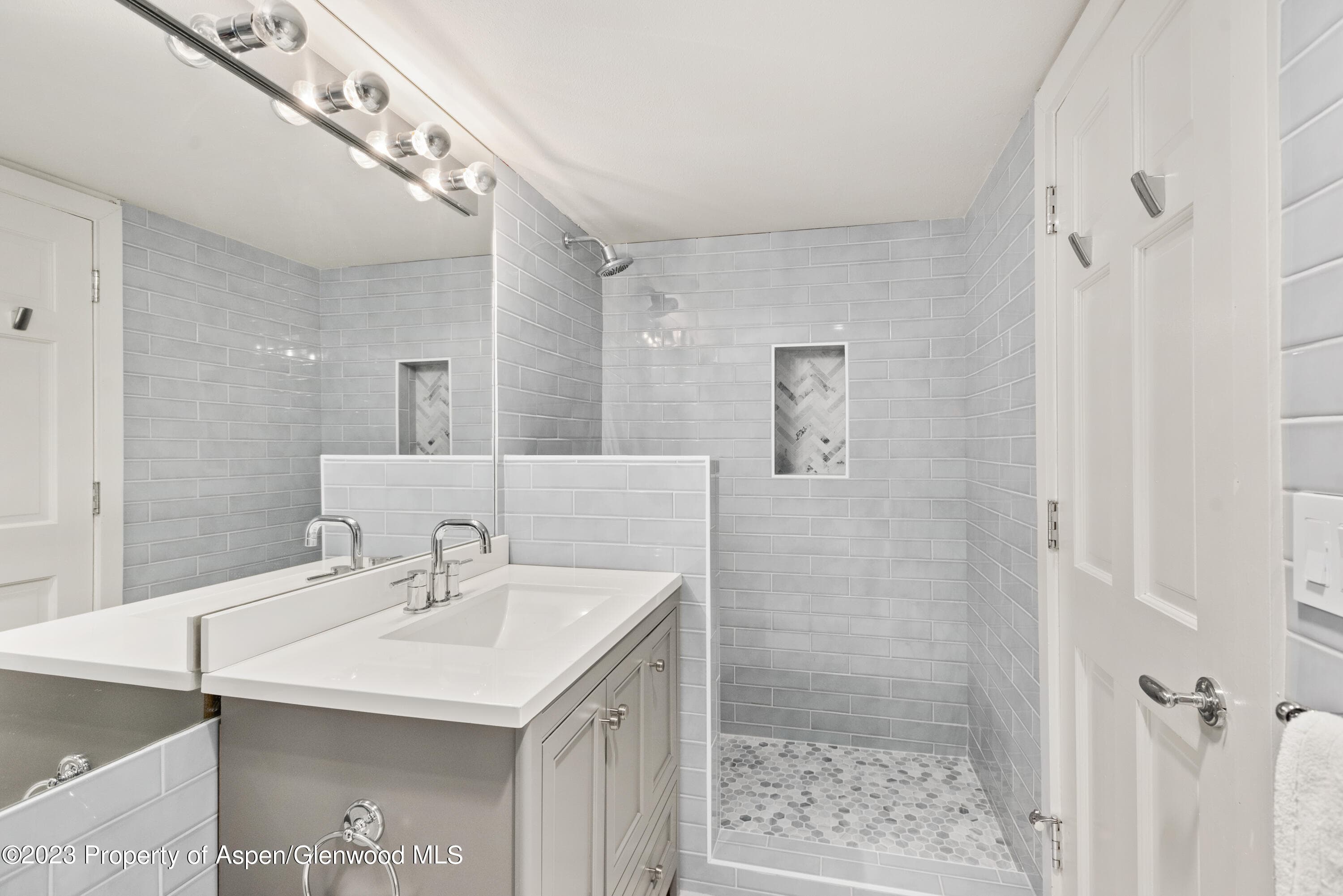 1436 Crystal Lake Road 4B, Aspen, CO 81611 - Photo 17