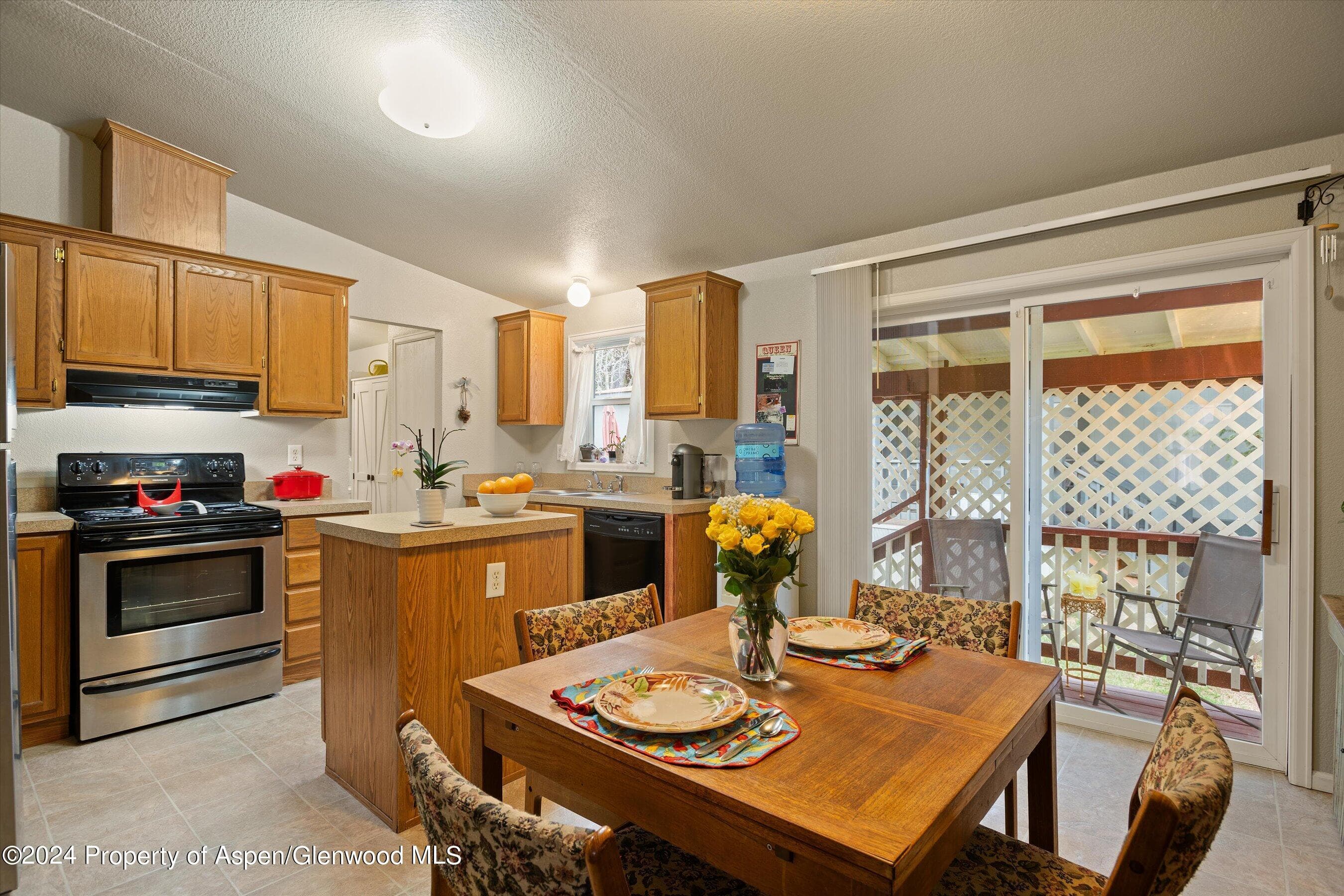 2307 154 County Road Space 28, Glenwood Springs, CO 81601 - Photo 9