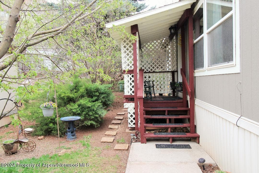 2307 154 County Road Space 28, Glenwood Springs, CO 81601 - Photo 2