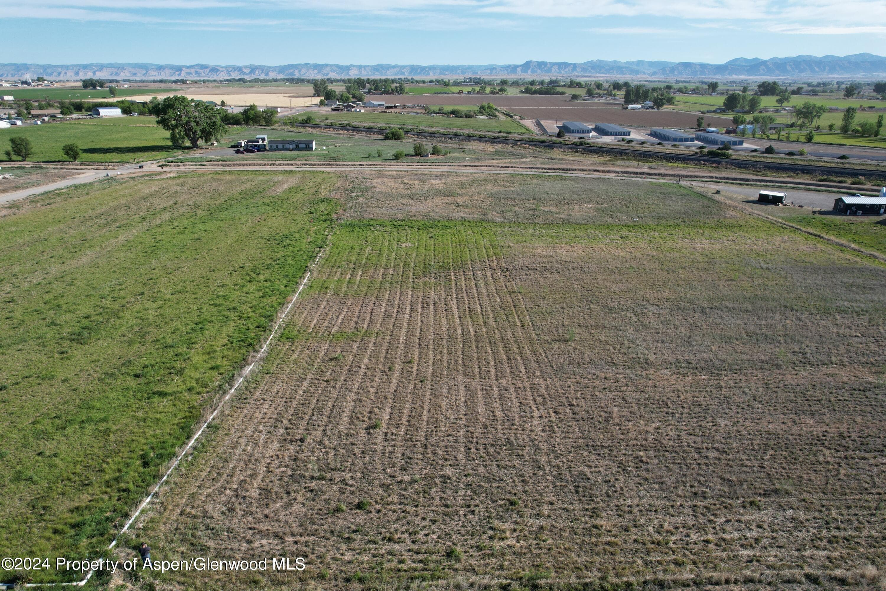 1254 M 1/4 Road, Loma, CO 81524 - Photo 3