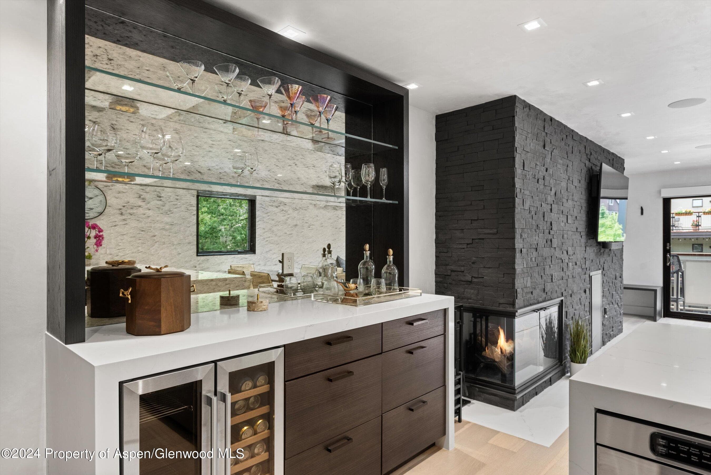 100 E Dean Street 3a, Aspen, CO 81611 - Photo 11