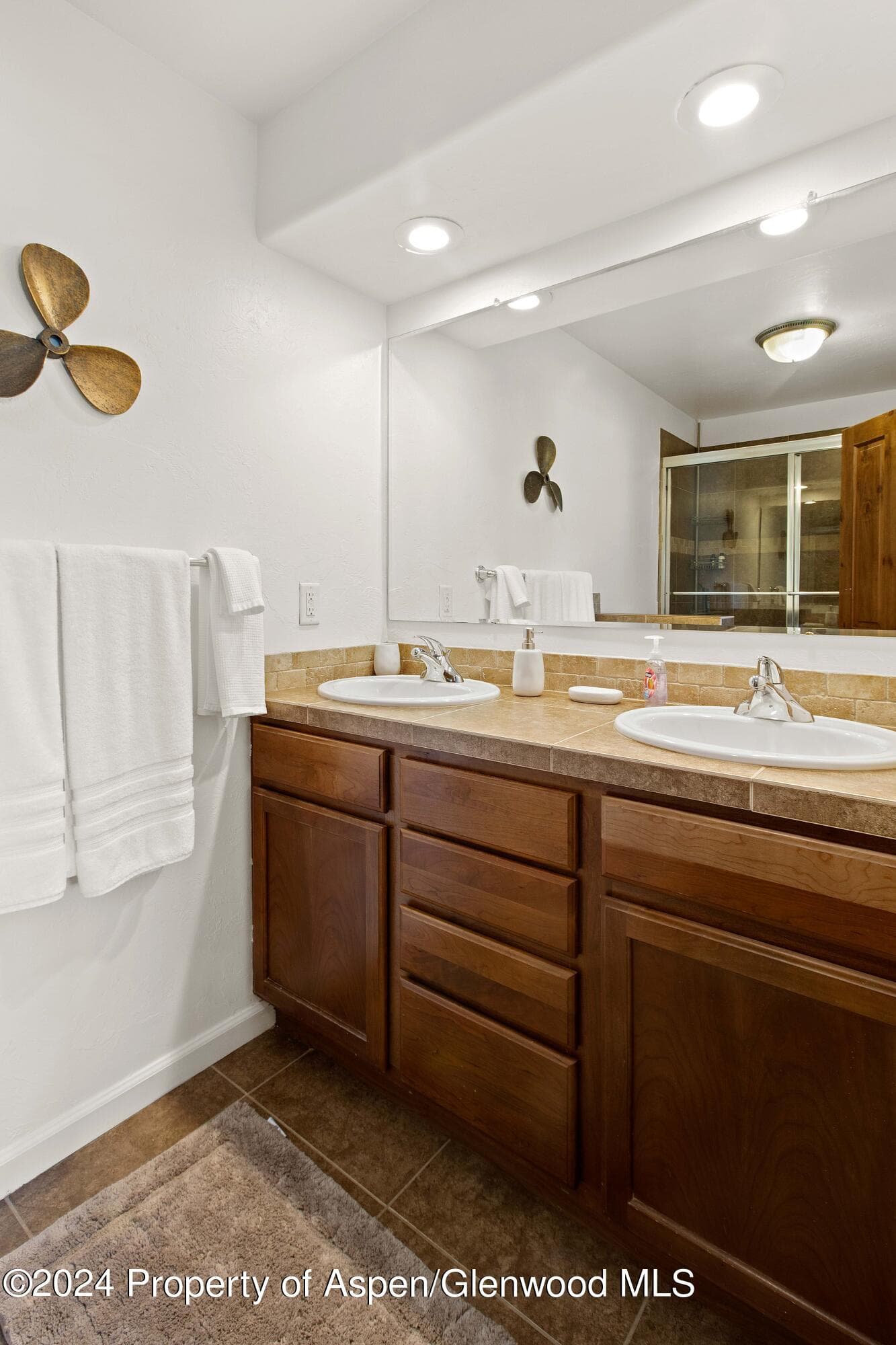 Property - Photo 18