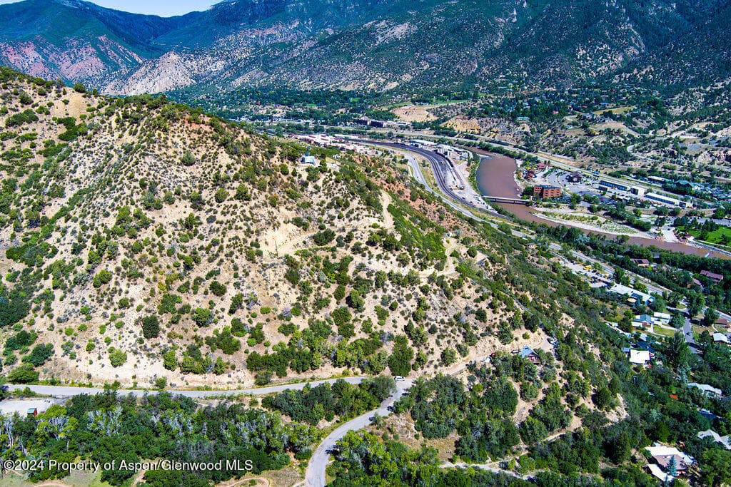 921 W 9th Street, Glenwood Springs, CO 81601 - Photo 13