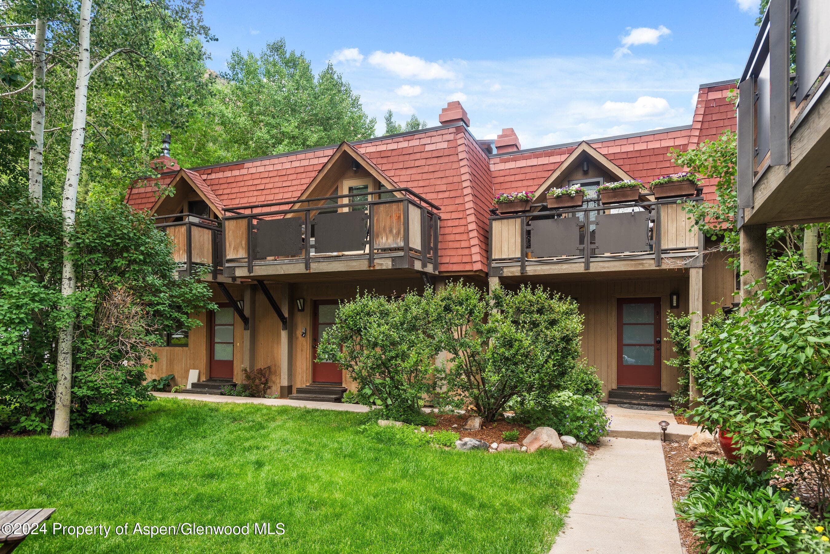 108 W Hyman Avenue 2, Aspen, CO 81611 - Photo 2