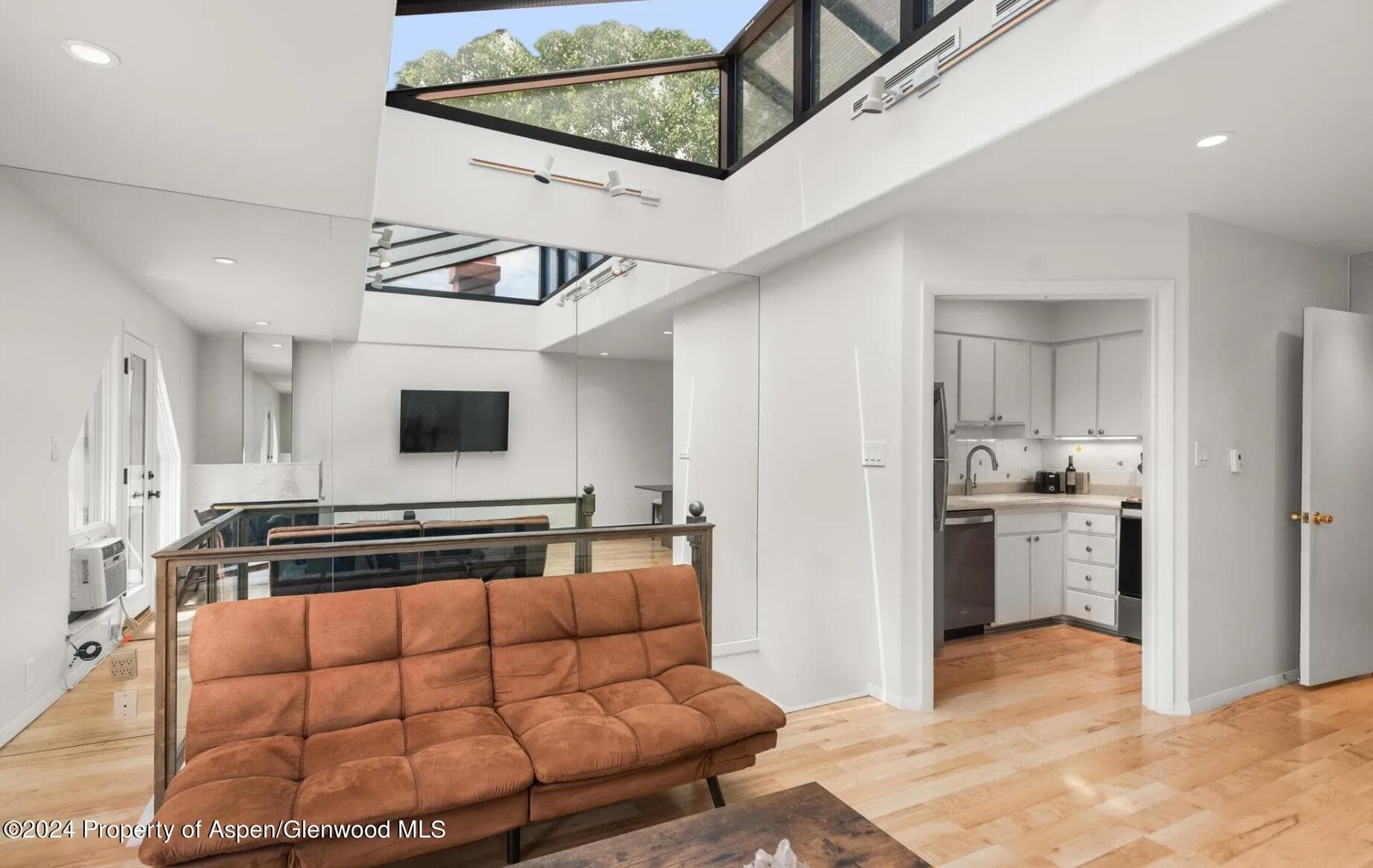 108 W Hyman Avenue 2, Aspen, CO 81611 - Photo 5