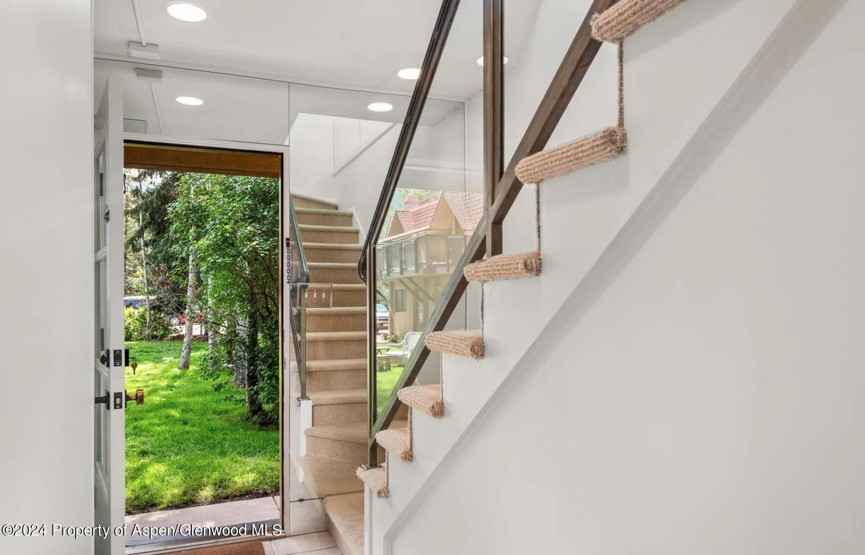 108 W Hyman Avenue 2, Aspen, CO 81611 - Photo 4