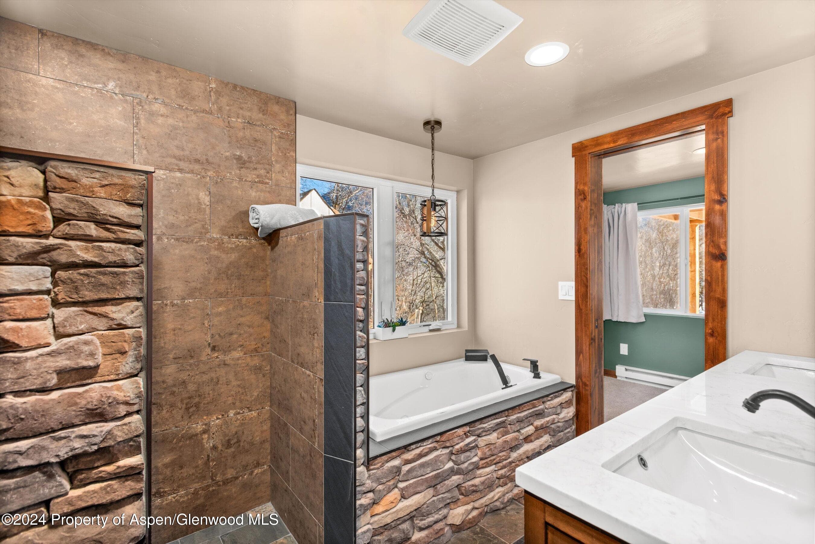 212 Cherokee Lane, Carbondale, CO 81623 - Photo 4