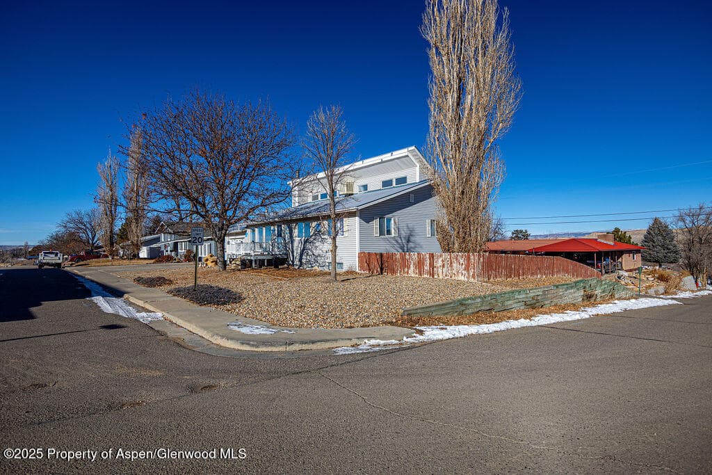 298 Middle Street, Rangely, CO 81648 - Photo 5