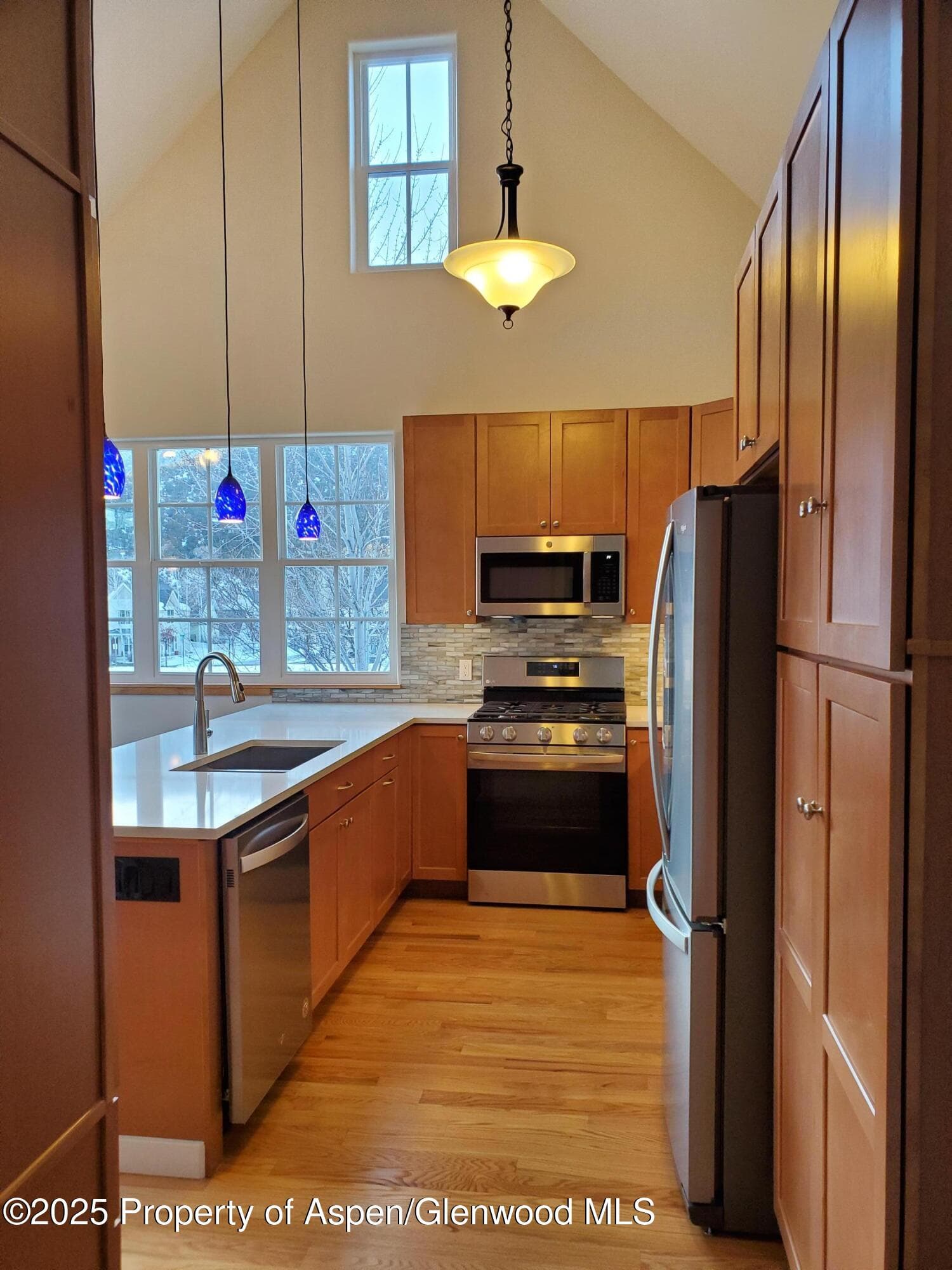 1608 CRAWFORD Way, Glenwood Springs, CO 81601 - Photo 2