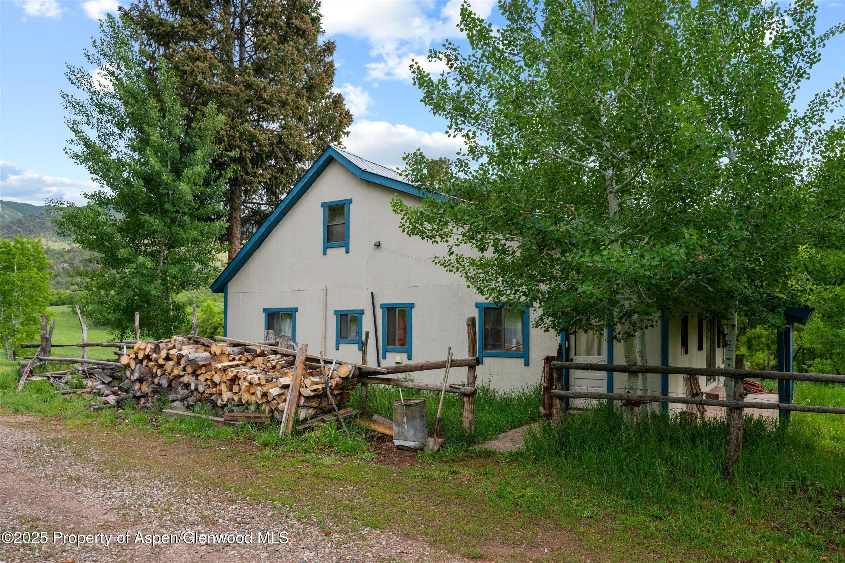 10715 County Road 245, New Castle, CO 81647 - Photo 8
