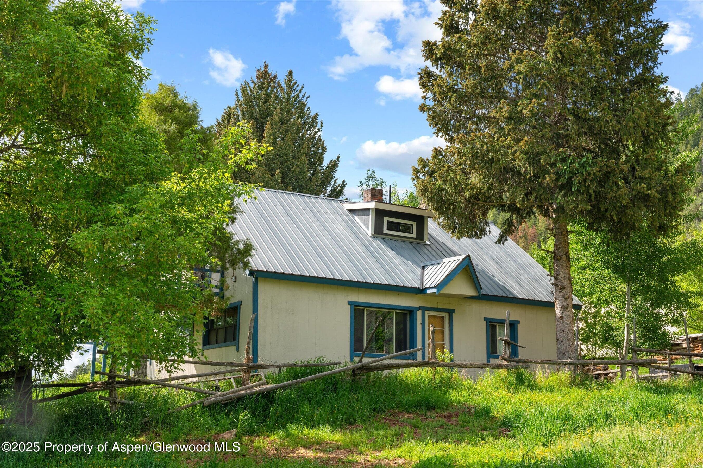 10715 County Road 245, New Castle, CO 81647 - Photo 4