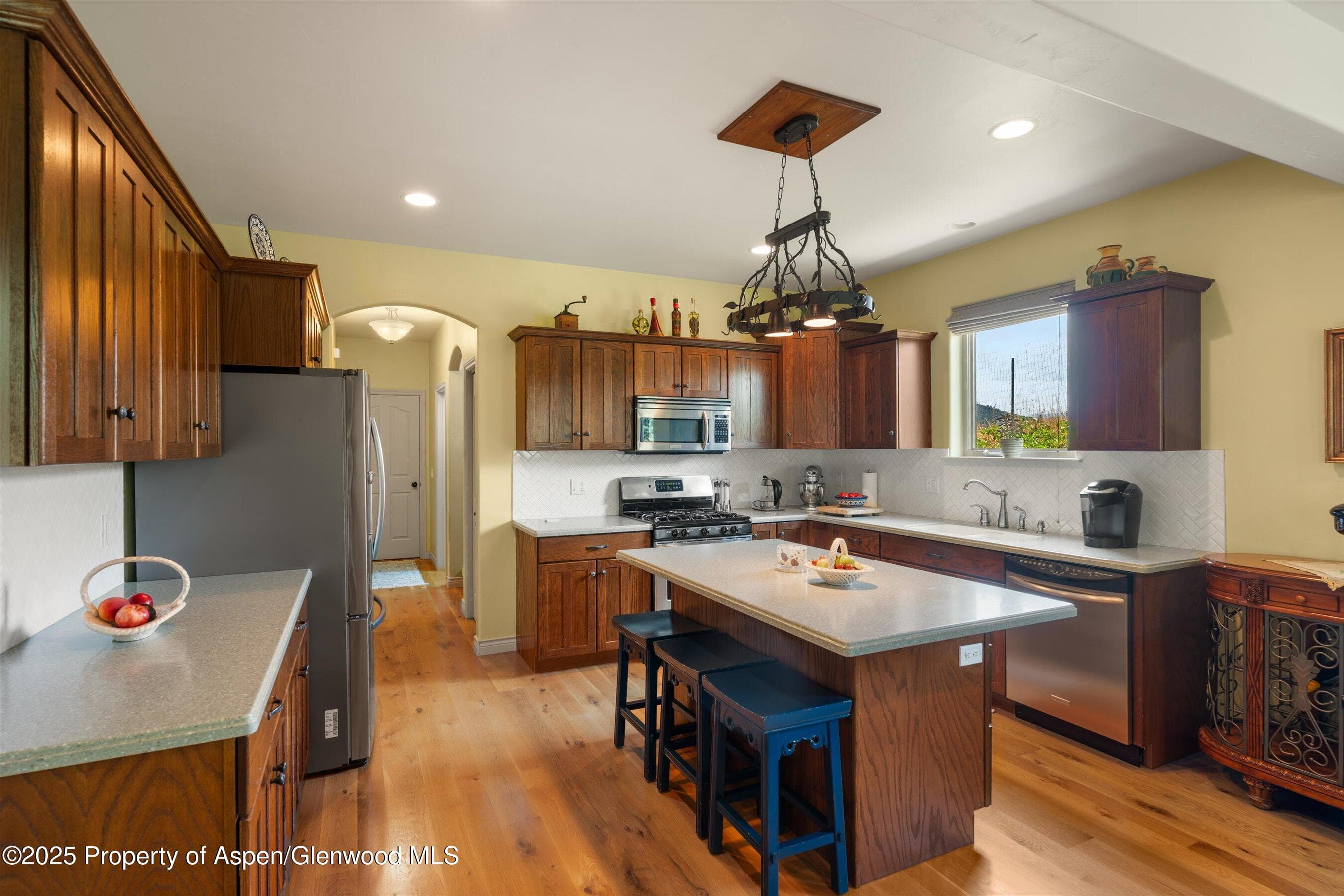 290 SPIRIT Way, New Castle, CO 81647 - Photo 9