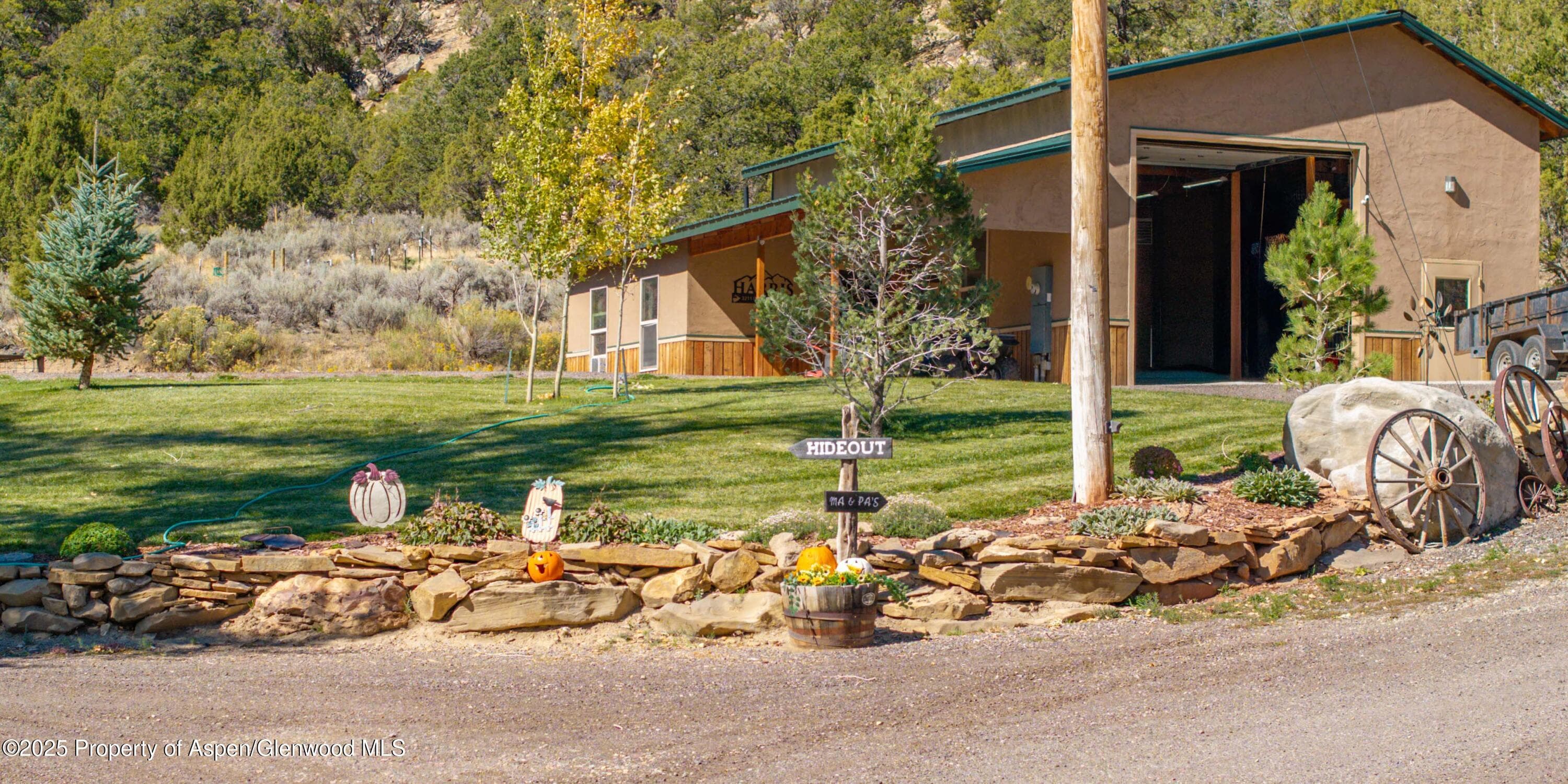 3211 County Road 237, Silt, CO 81652 - Photo 7