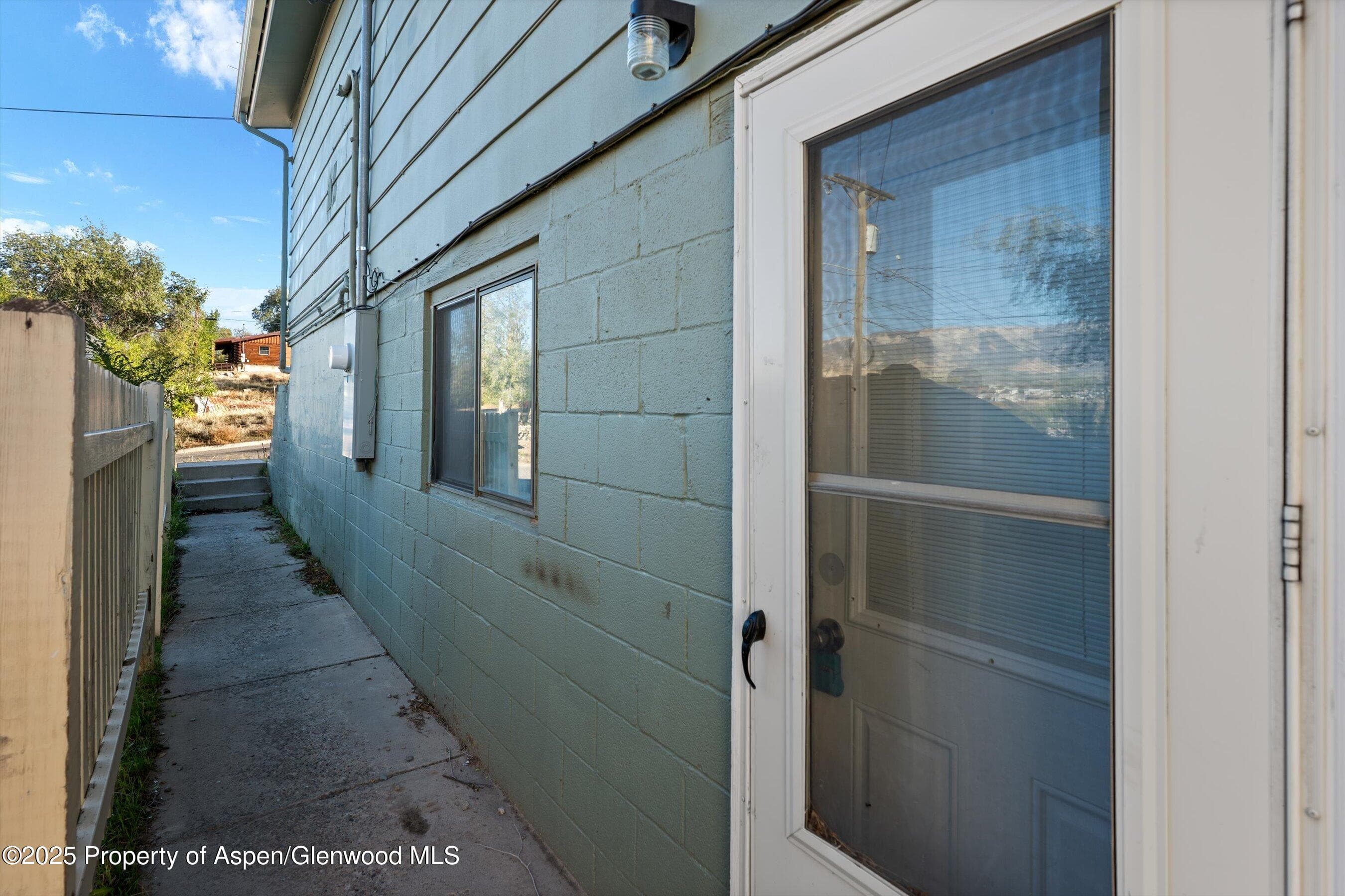 411 E 1st Street, Rifle, CO 81650 - Photo 16