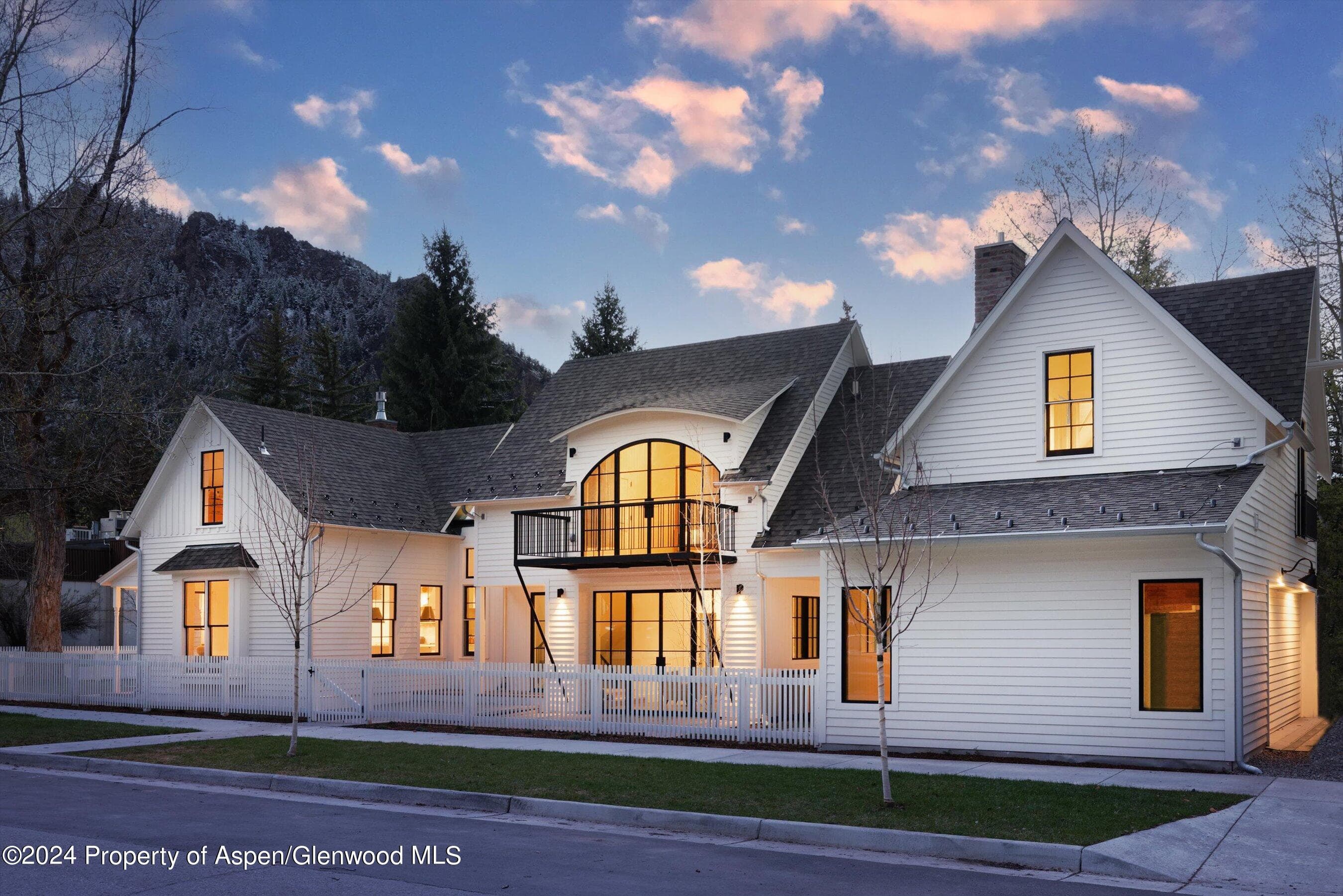 134 E Bleeker Street, Aspen, CO 81611 - Photo 2