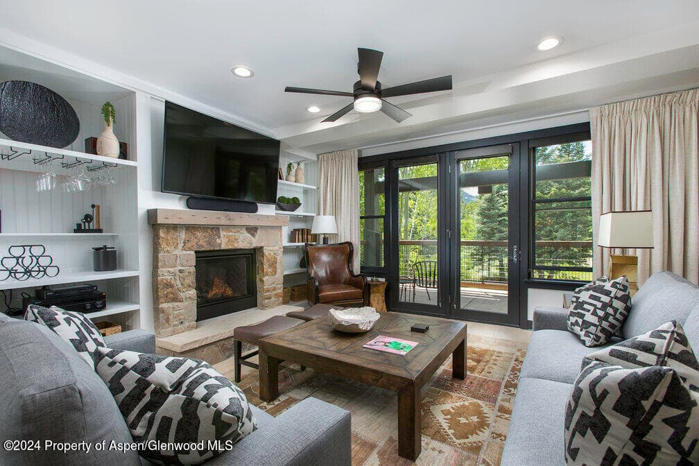 0239 Snowmass Club Circle 131, Snowmass Village, CO 81615 - Photo 2