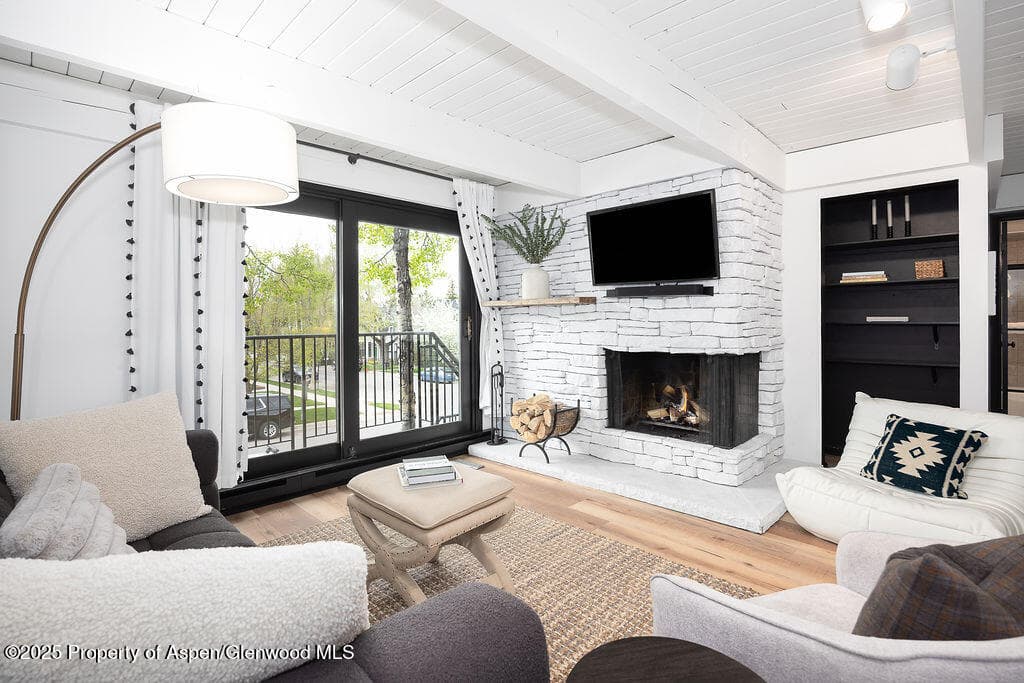 901 E Hyman Avenue 4, Aspen, CO 81611 - Photo 3
