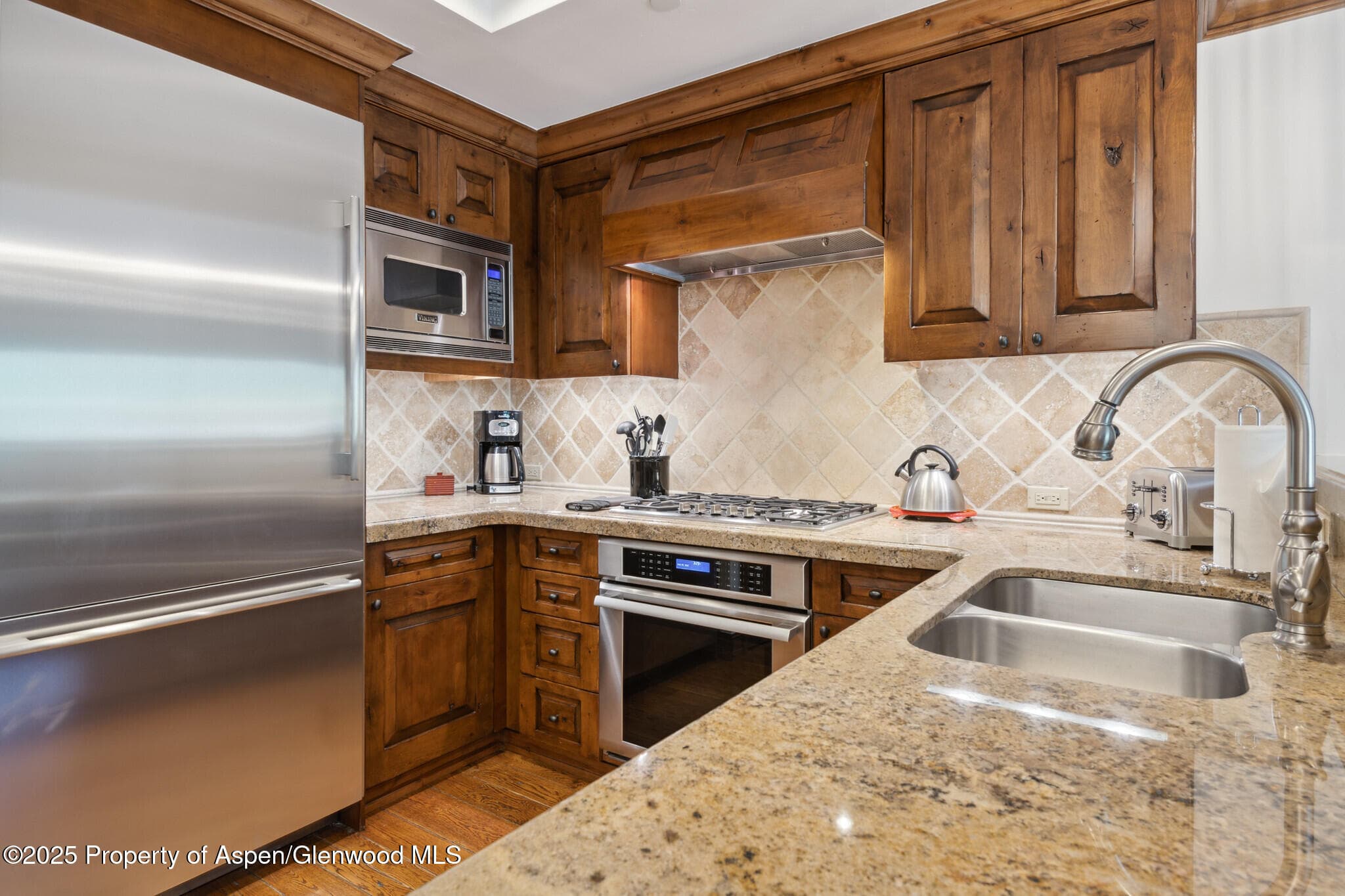 415 E Dean St., Unit 15, Week 33, Aspen, CO 81611 - Photo 7