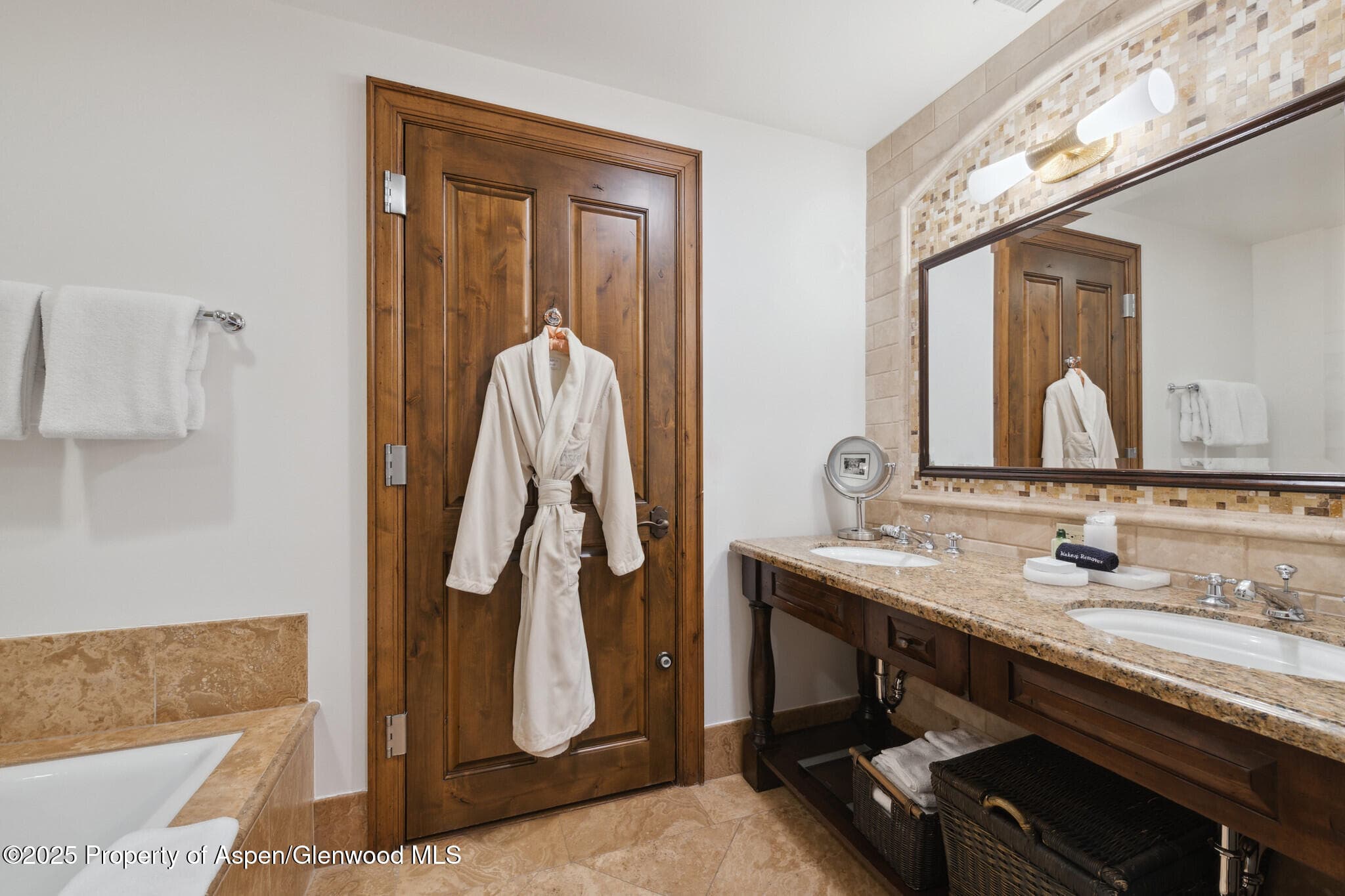 415 E Dean St., Unit 15, Week 33, Aspen, CO 81611 - Photo 23