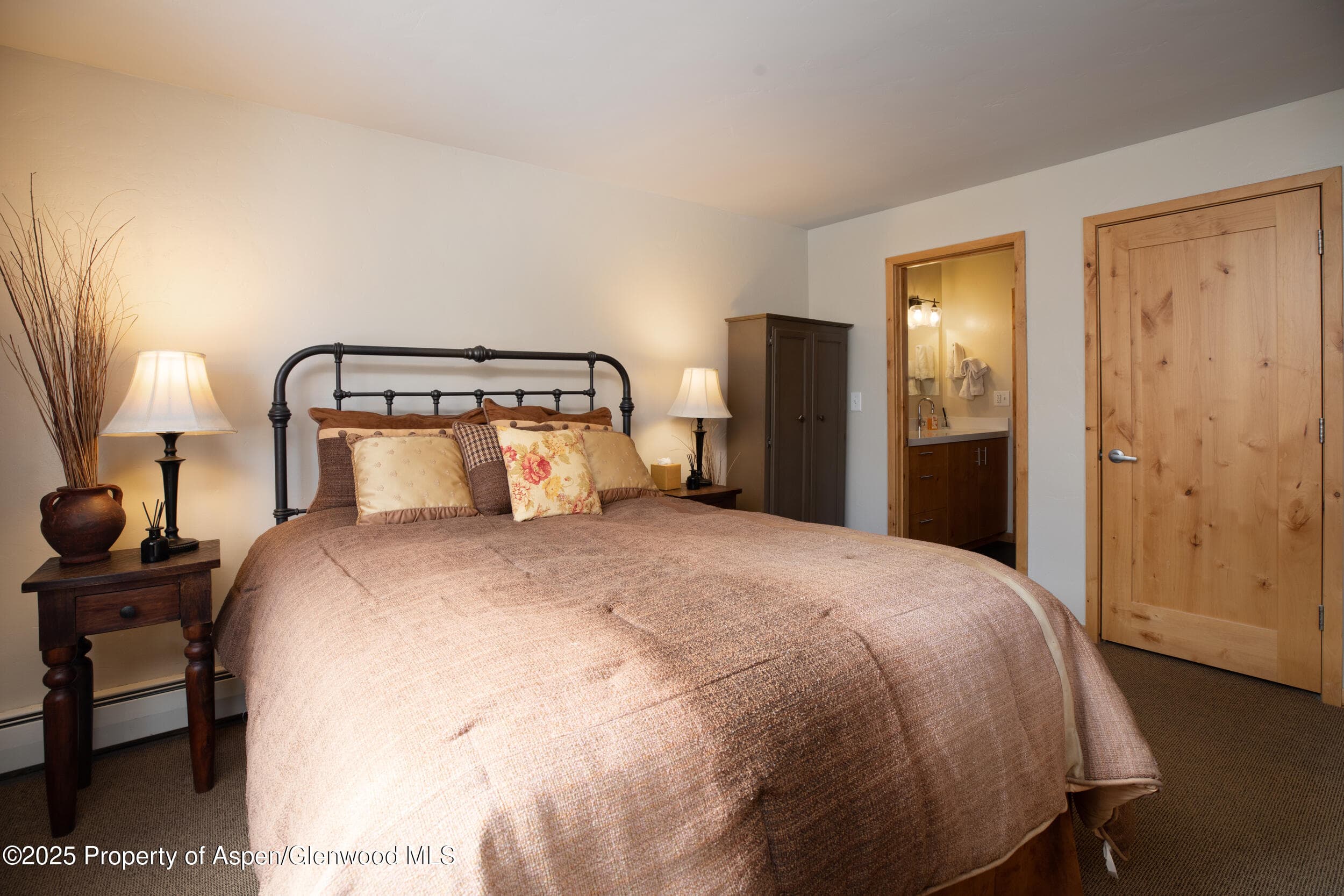 1880 MEADOW RIDGE Road #7, Vail, CO 81657 - Photo 9