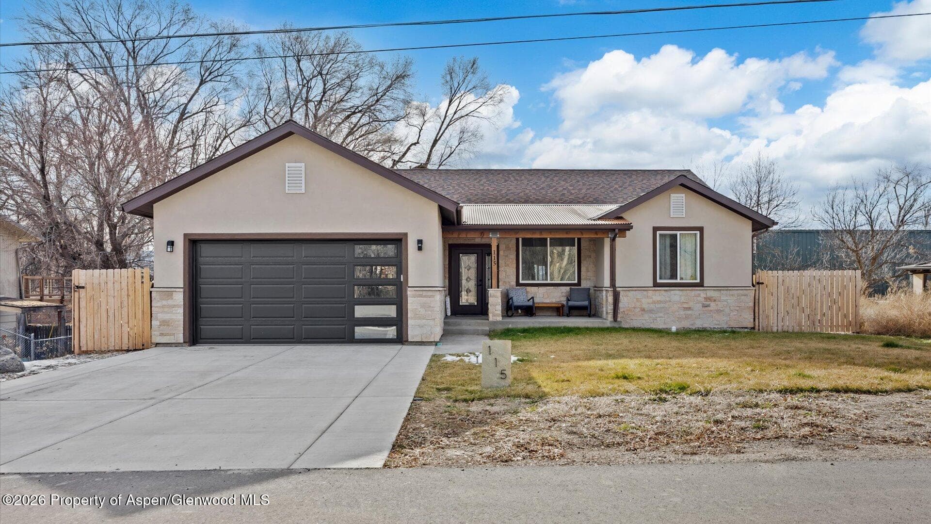 115 W Home Avenue, Silt, CO 81652 - Photo 1