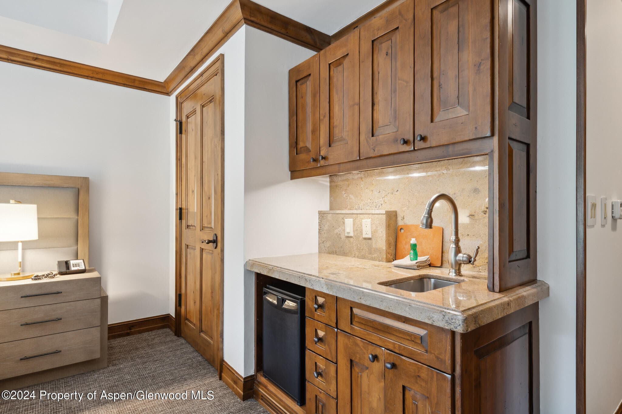 415 E Dean St., Unit 22, Week 32, Aspen, CO 81611 - Photo 18