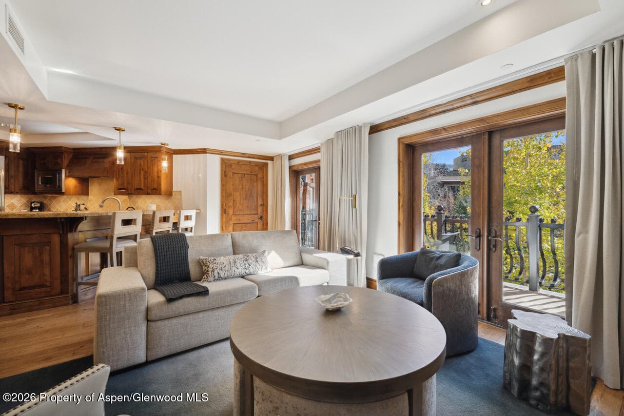 415 E Dean St., Unit 33, Week 32, Aspen, CO 81611 - Photo 2