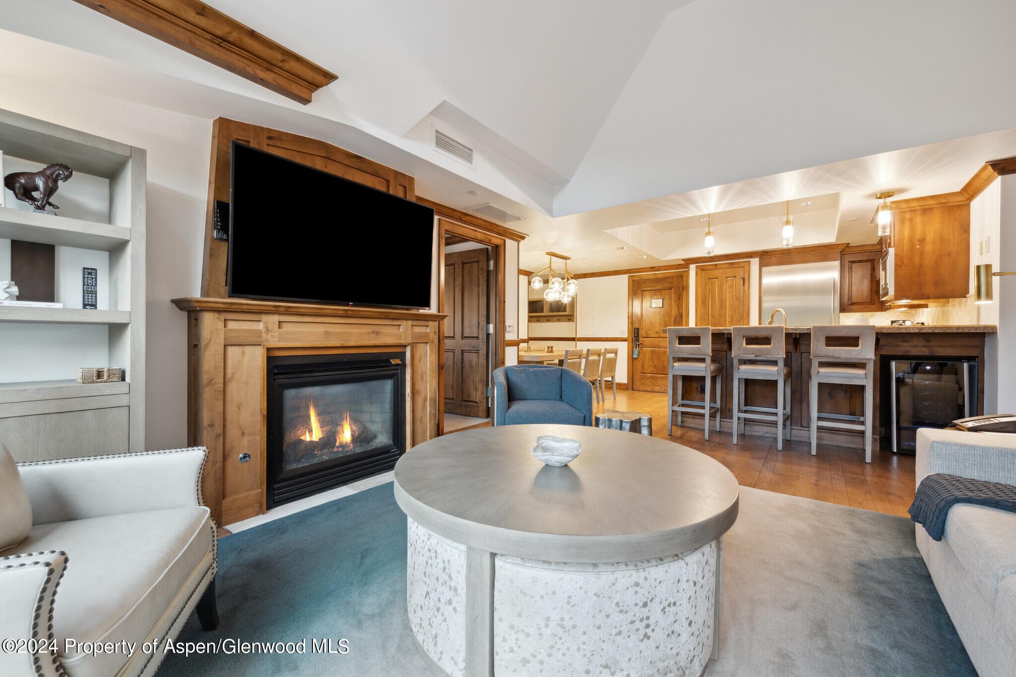 415 E Dean St., Unit 28, Week 34, Aspen, CO 81611 - Photo 2