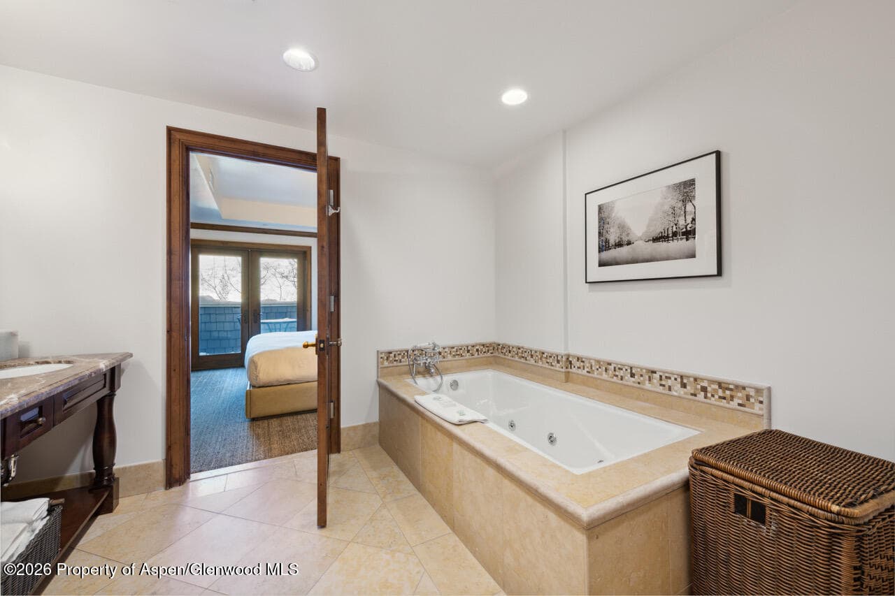 415 E Dean St., Unit 15, Weeks 51/52, Aspen, CO 81611 - Photo 14