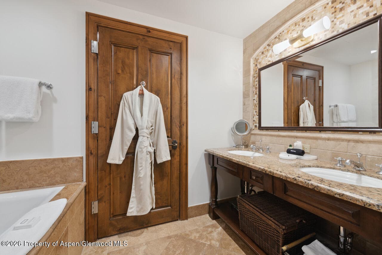 415 E Dean St., Unit 15, Weeks 51/52, Aspen, CO 81611 - Photo 19