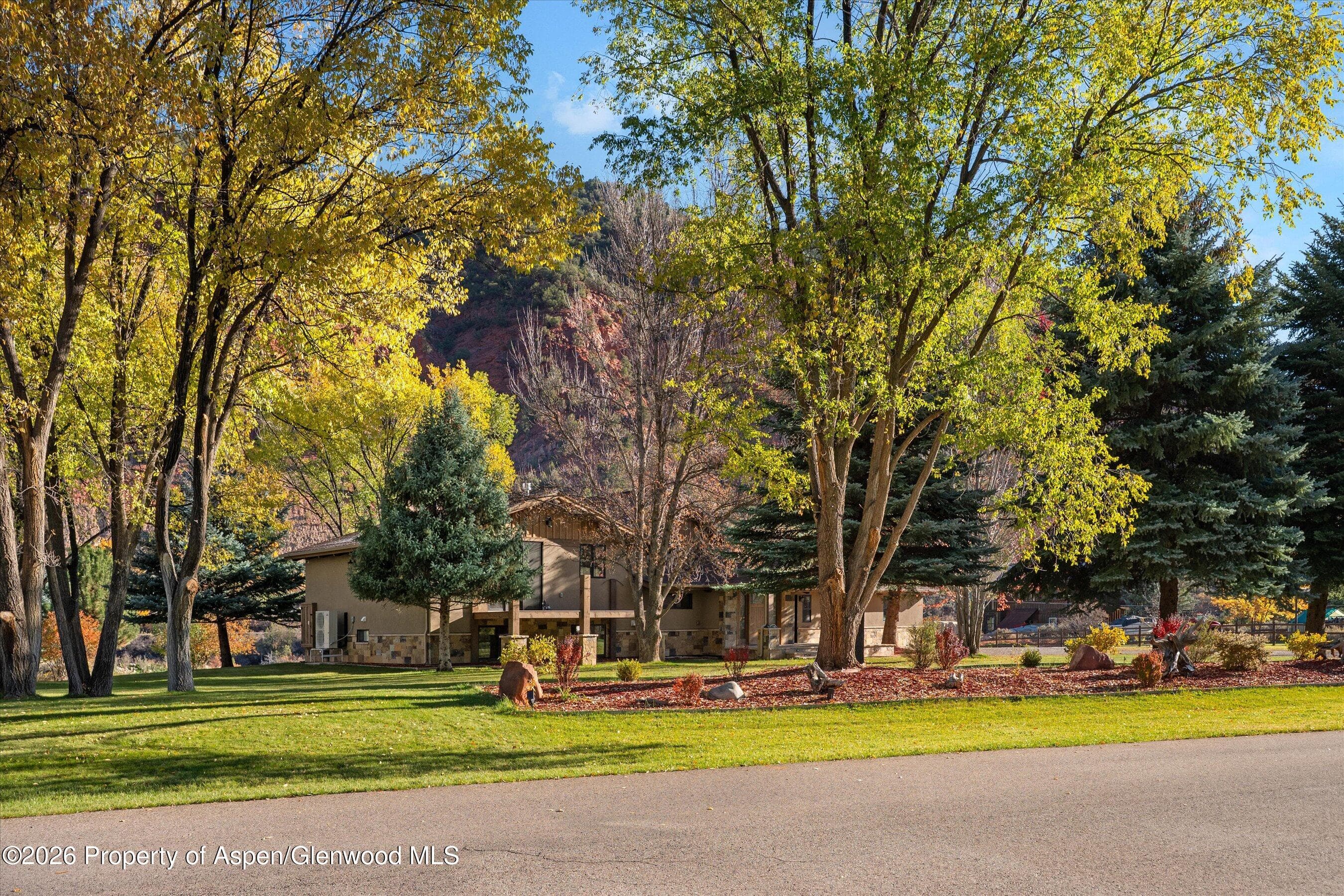 332 Meadow Lane, Glenwood Springs, CO 81601 - Photo 10